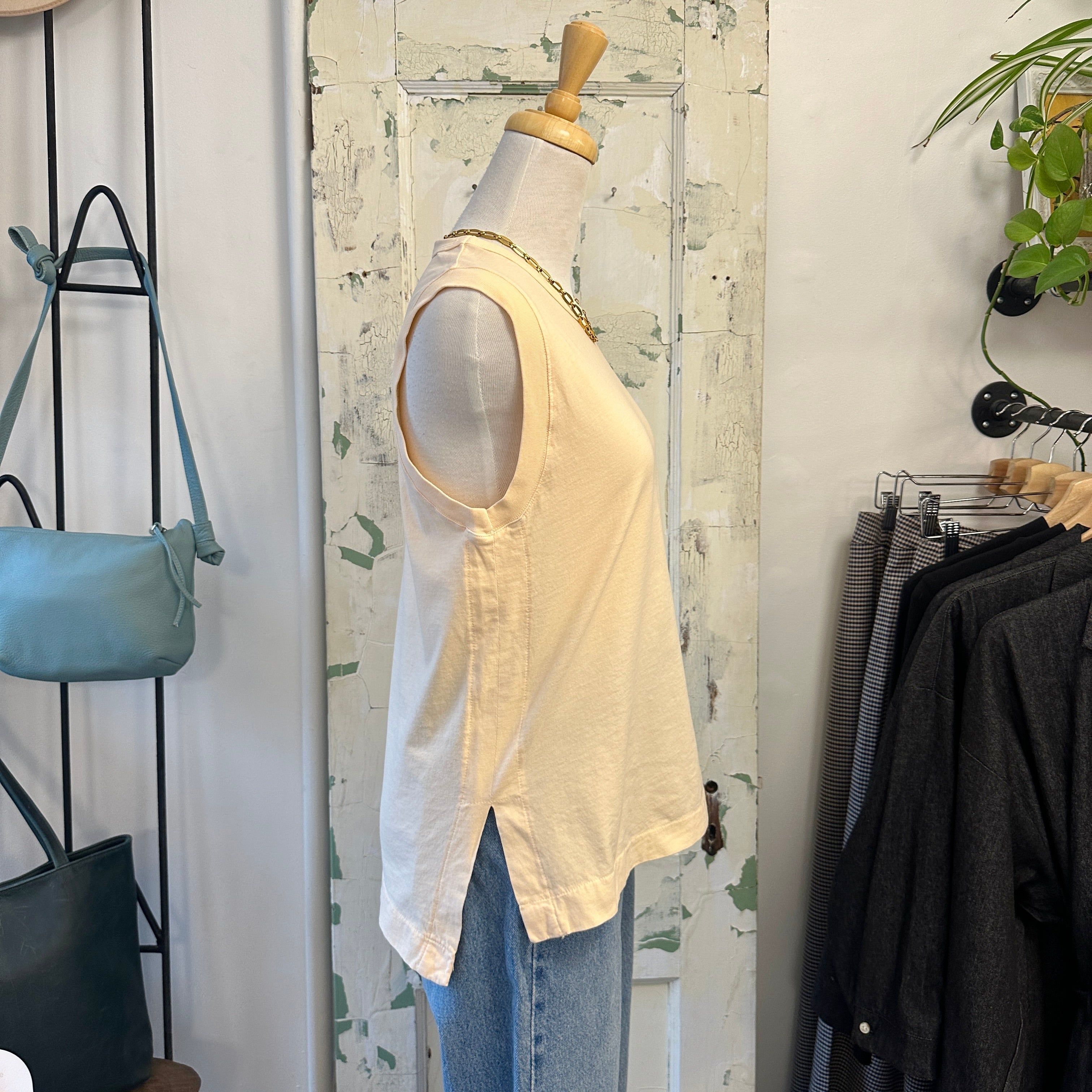 Indi & Cold // Mandarine Cotton Tee Sleevless