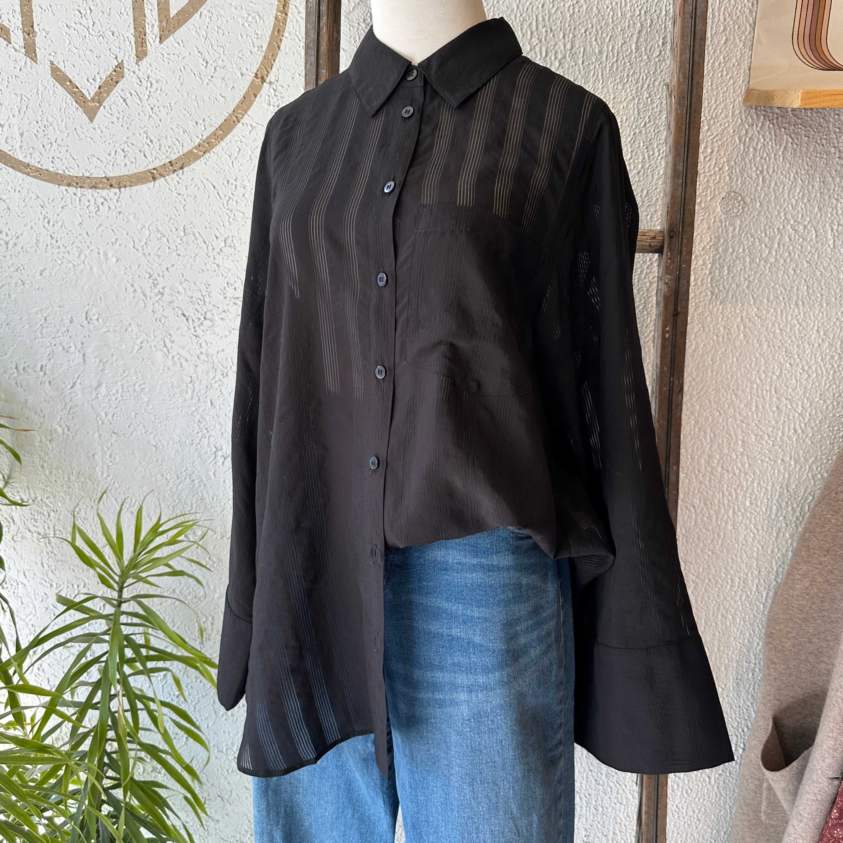 Minimum // Mya Shirt Black
