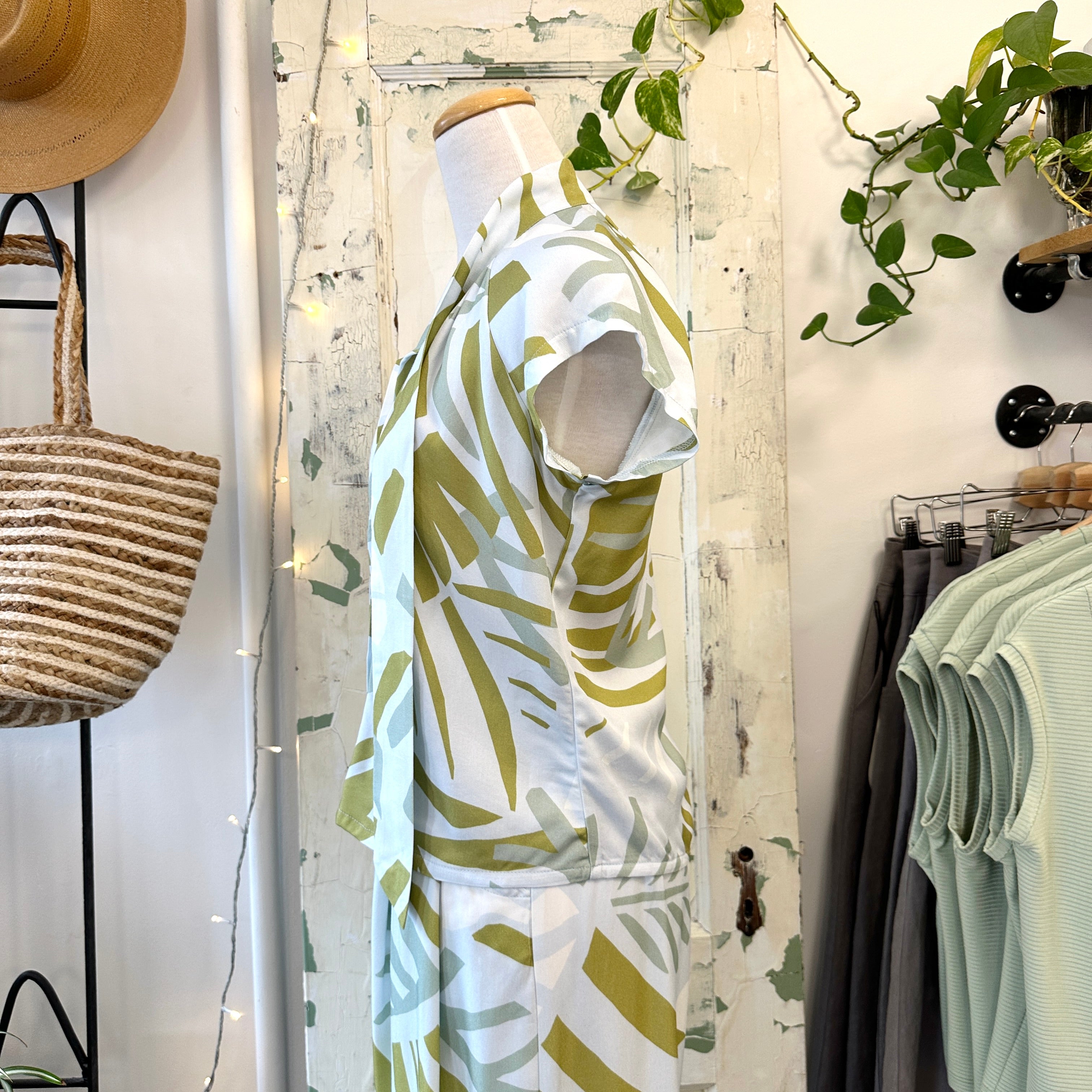 Allison Wonderland // Isabeau Blouse Frond