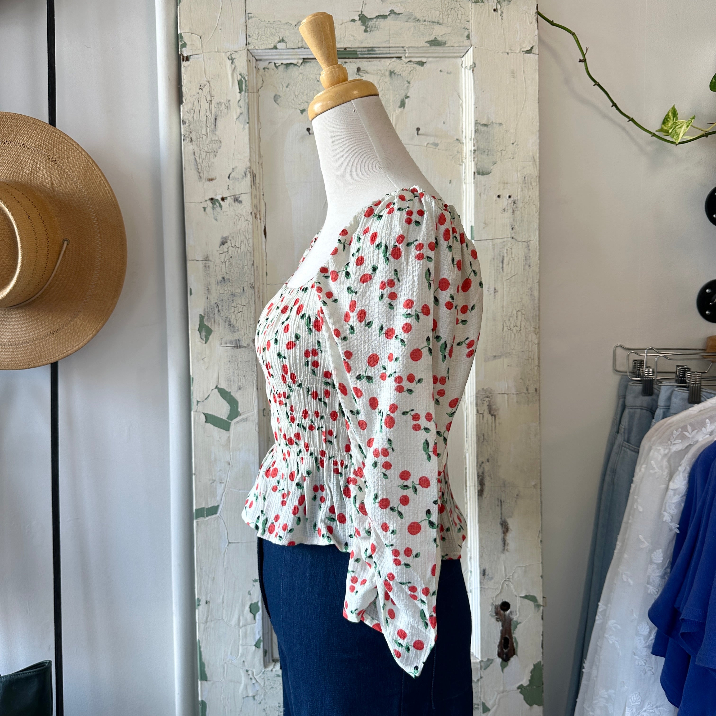 Pink Martini // Teresa Top White