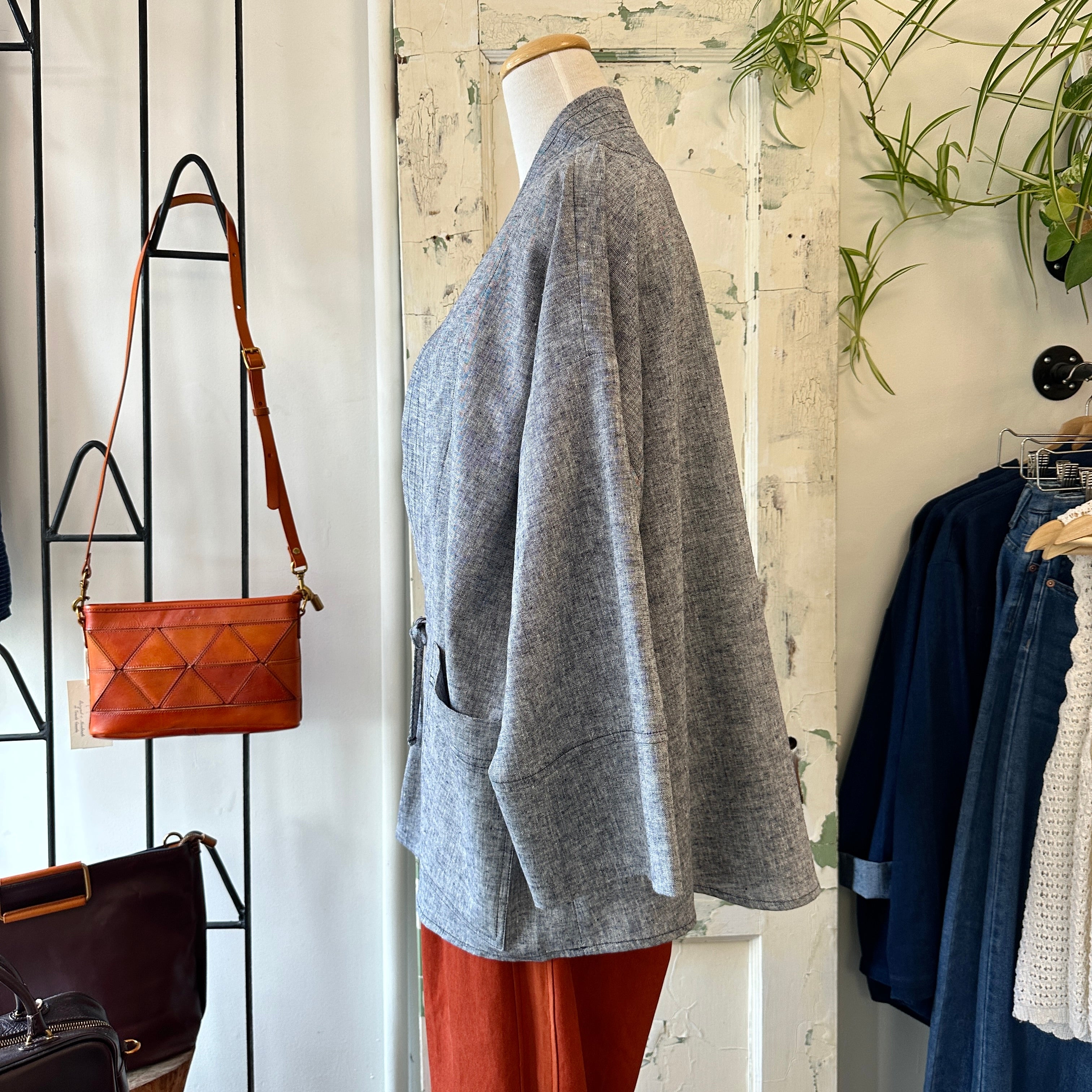 Eve Gravel // Vesta Shirt Jacket Grey Chambray