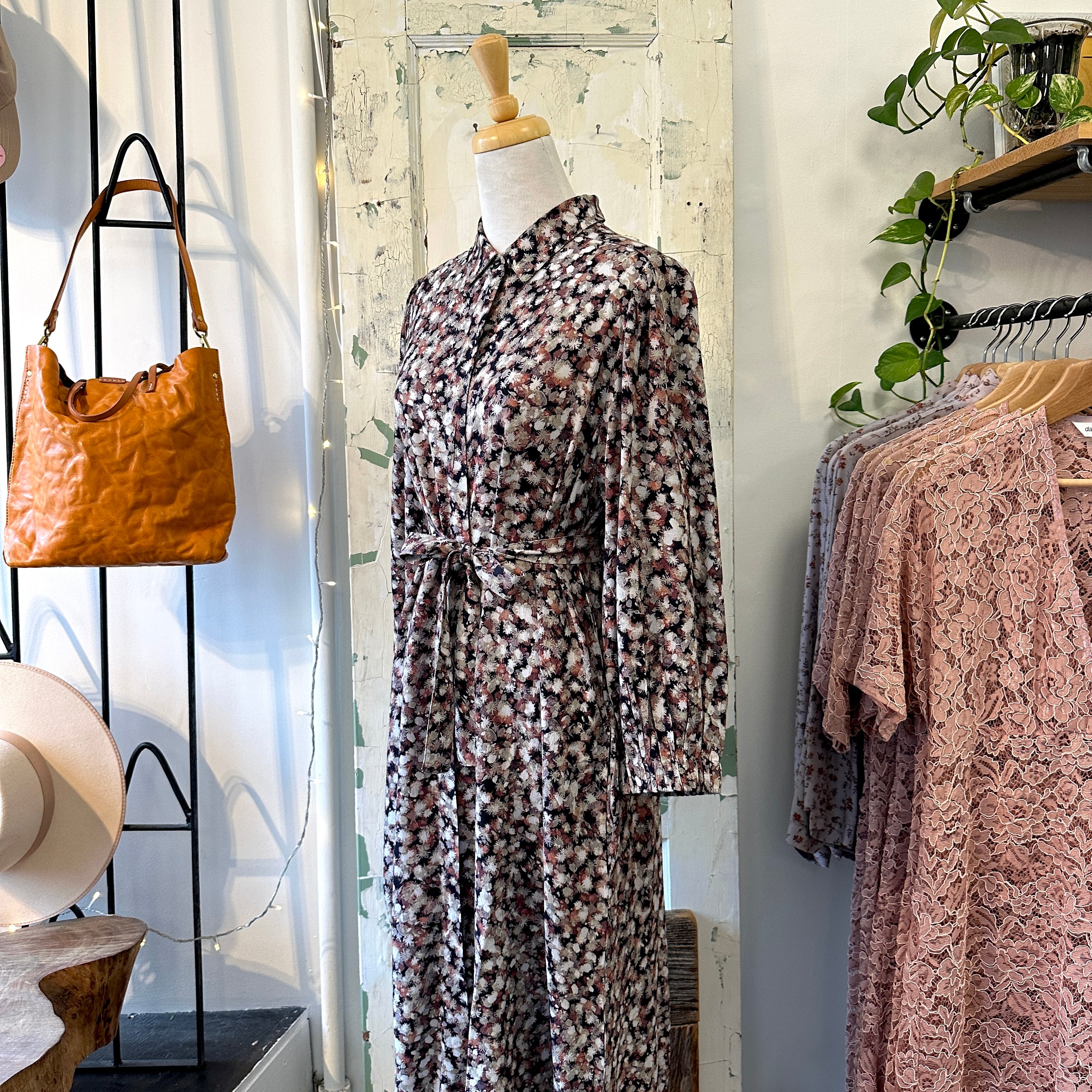 Indi & Cold // Print Sleeved Maxi Dress