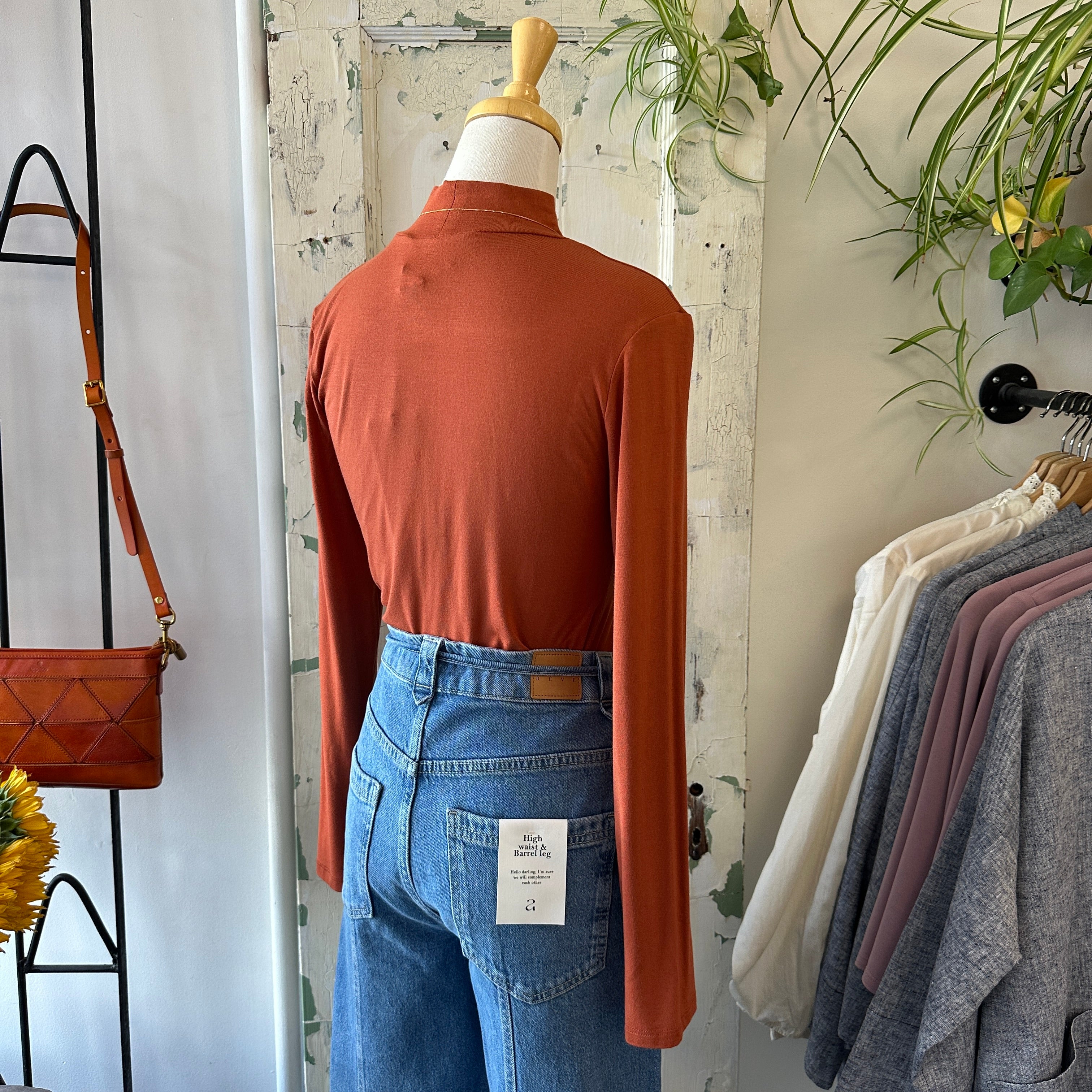 Marigold // Mimi Top Rust