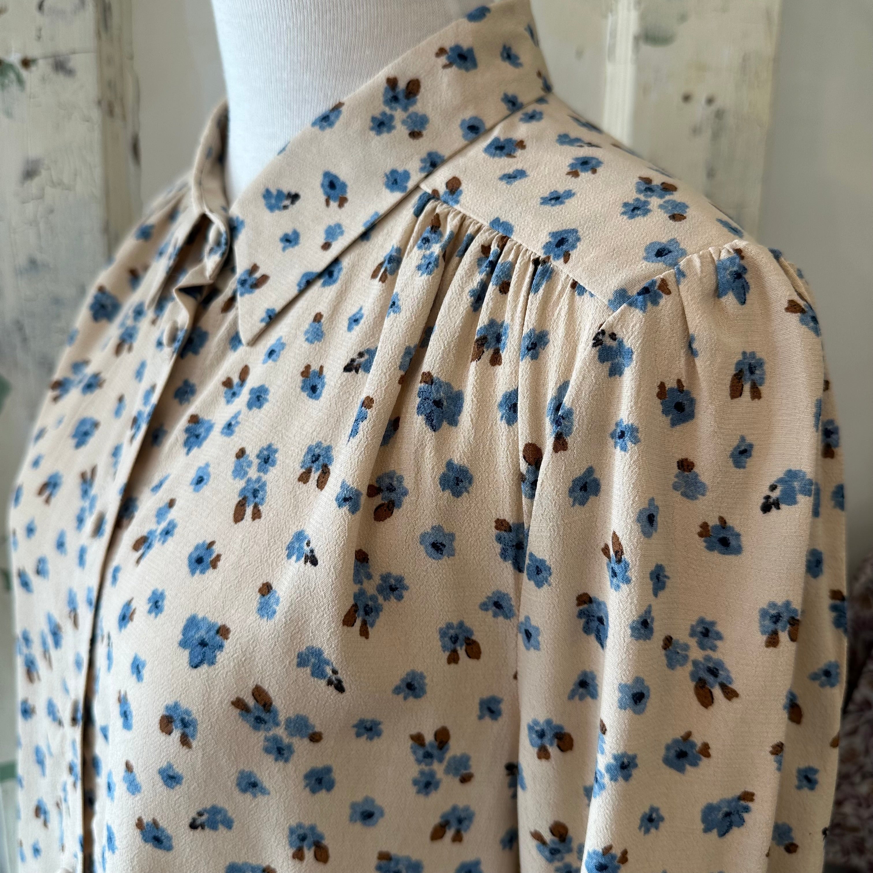 Atelier Reve // Noella Blouse Blue Floral