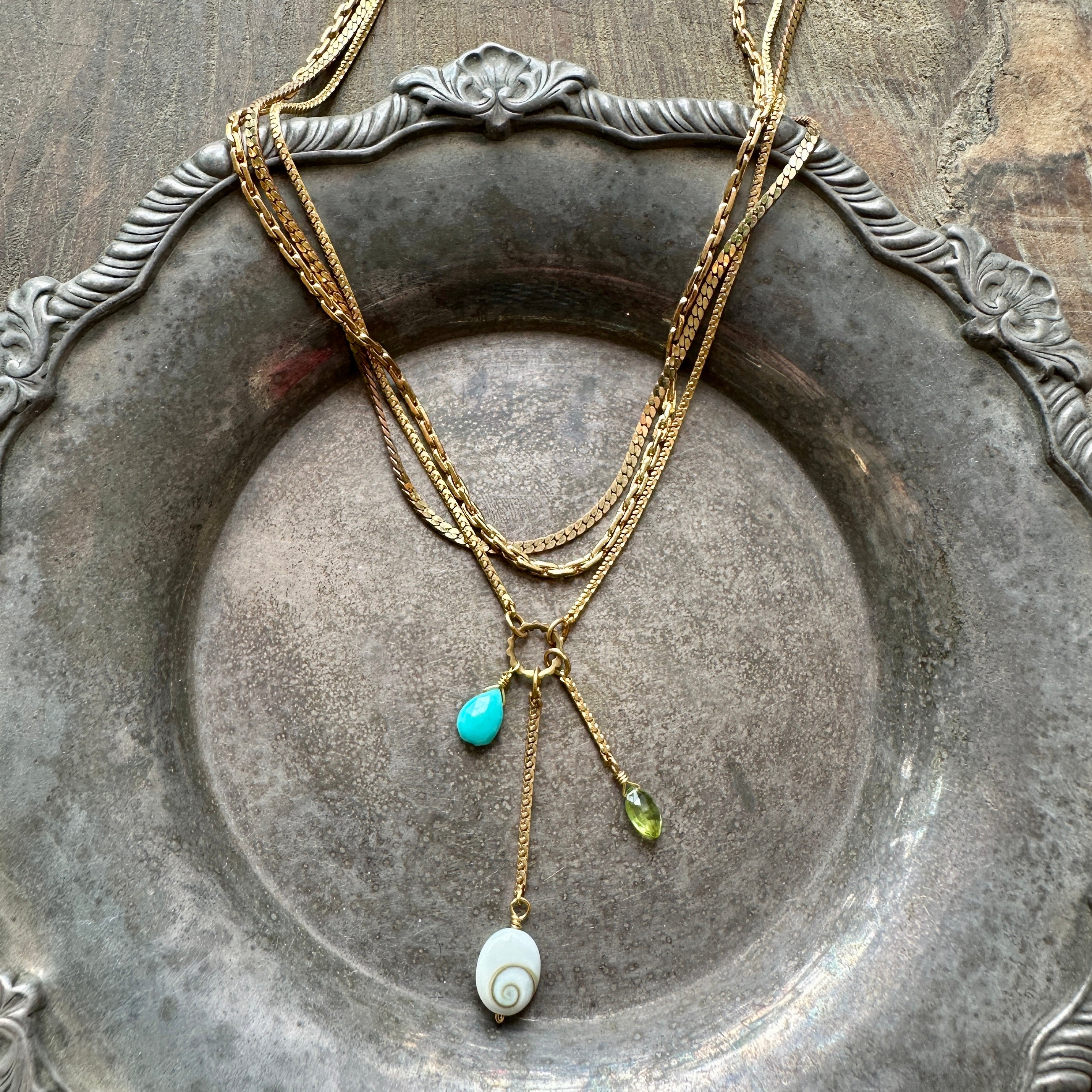 Hailey Gerrits // Lynna Necklace Peridot TQ & Shell