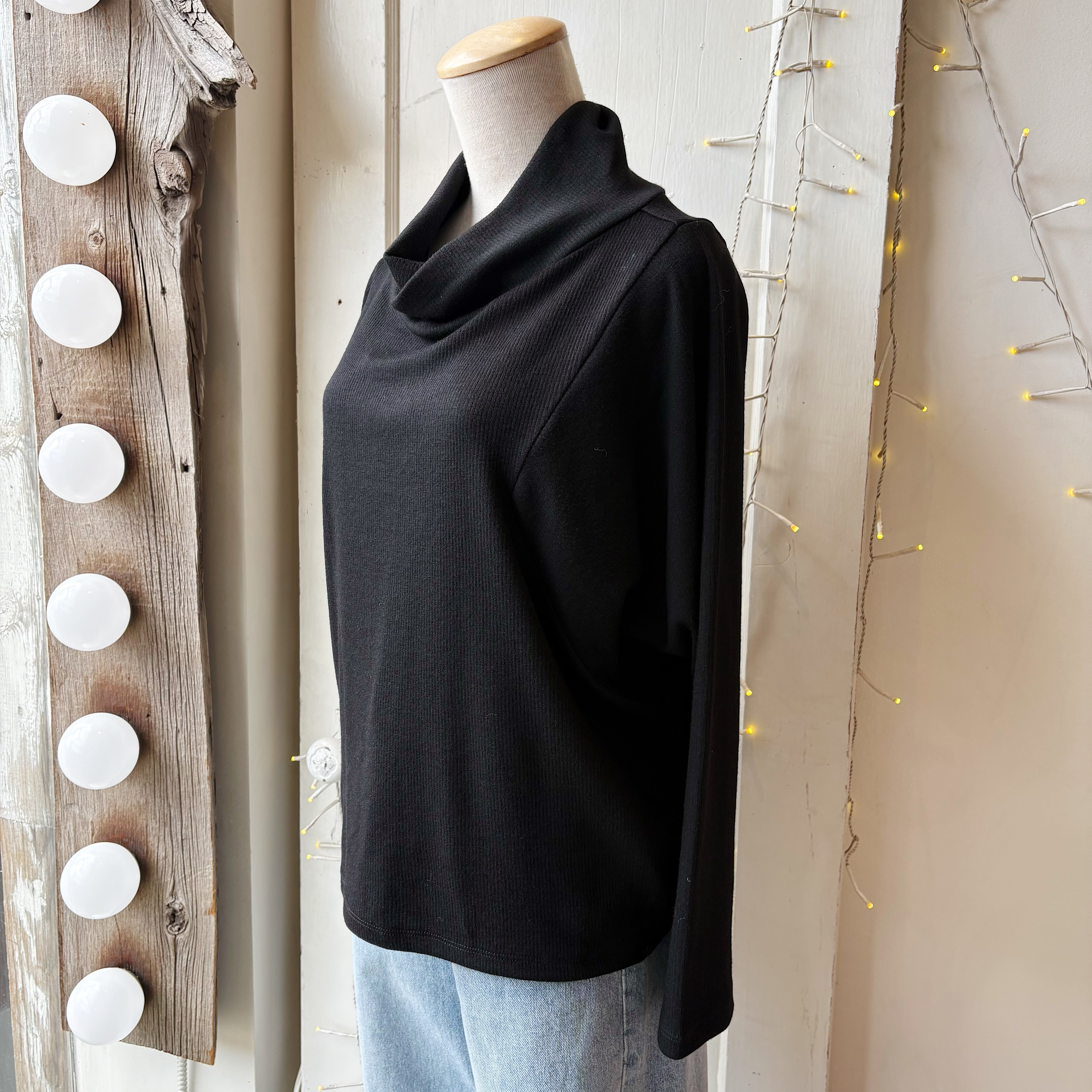 Cokluch // Reminder Sweater Black
