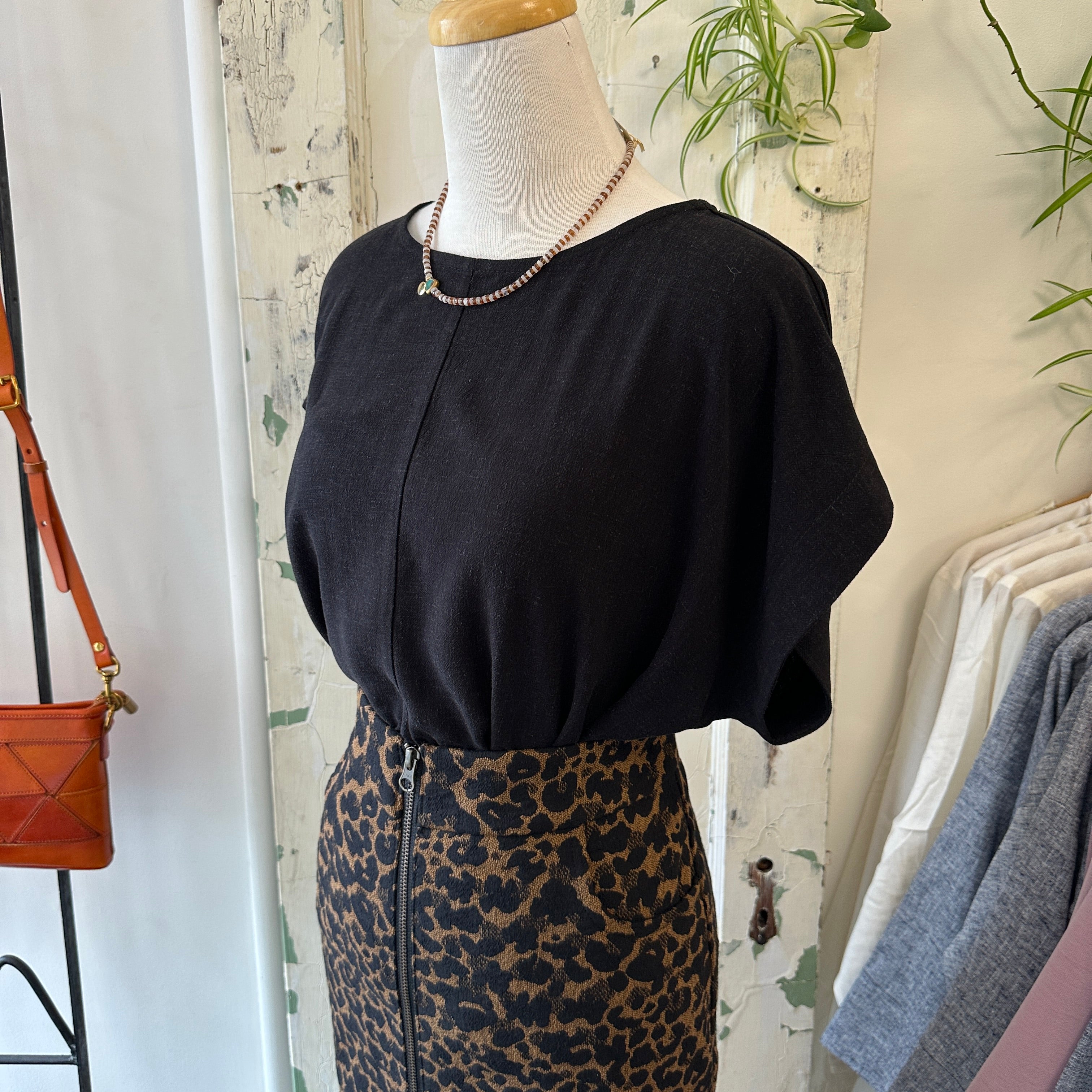 Cokluch // Silence Top Black
