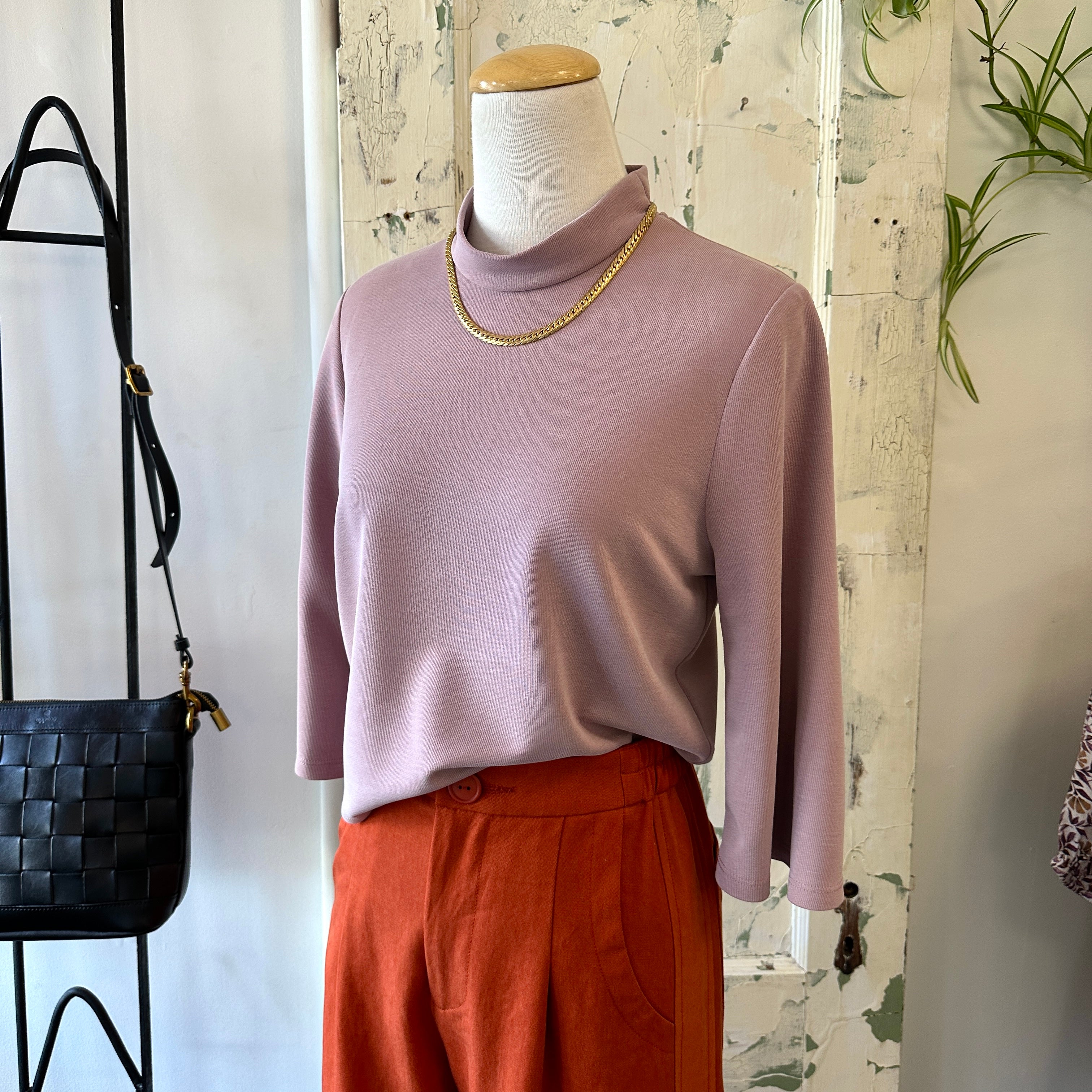Eve Gravel // Iset Top Dusty Pink