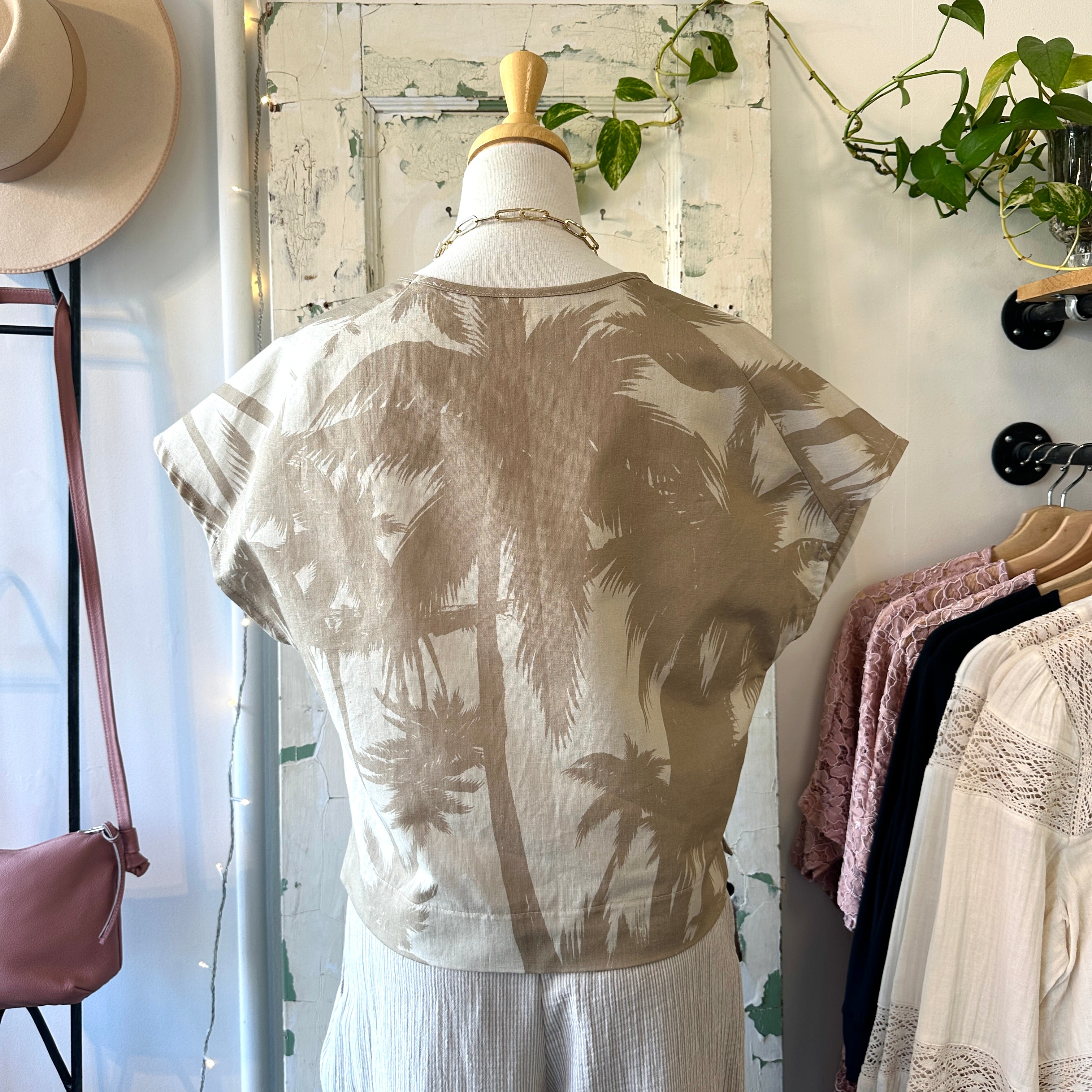 Bodybag by Jude // Celebration Top Palm Print