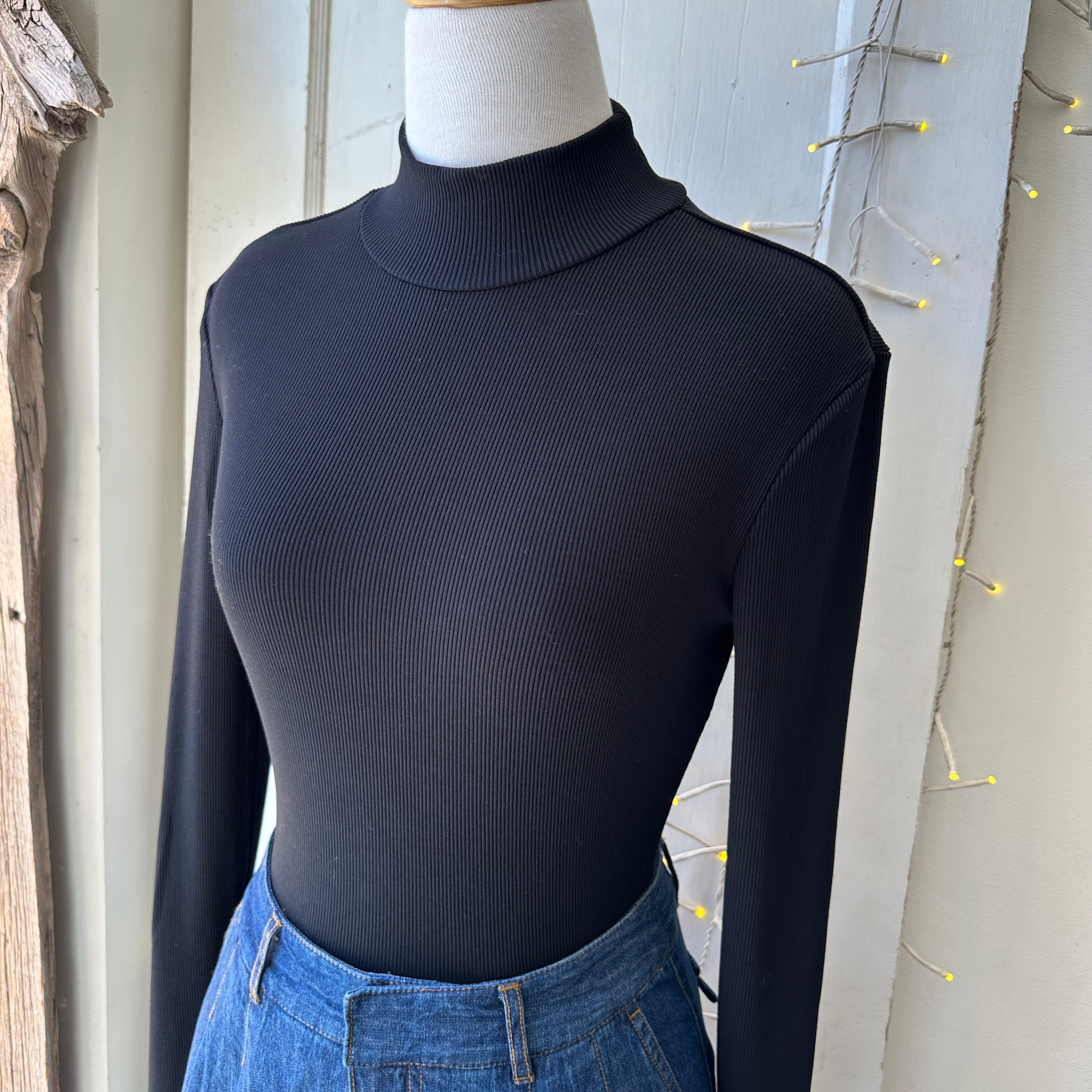Gentle Fawn // Wren Turtleneck Black