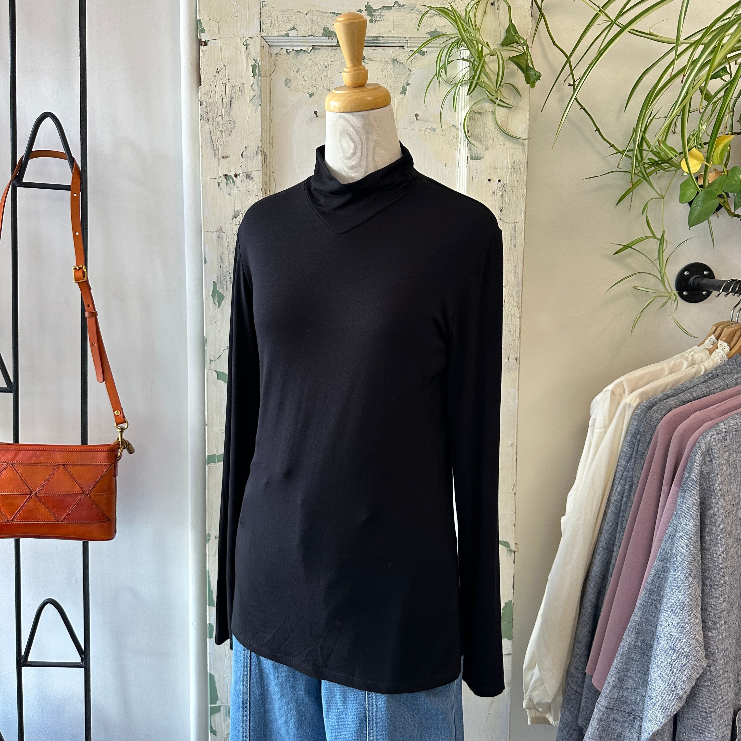 Marigold // Mimi Top Black