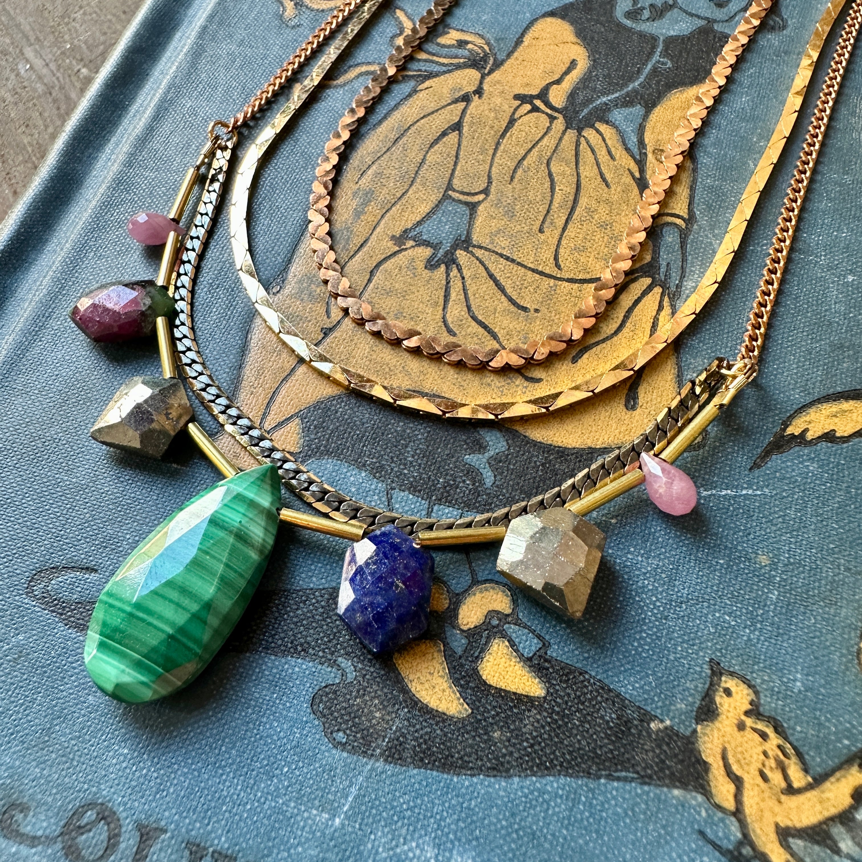 Hailey Gerrits // Seda Necklace Malachite