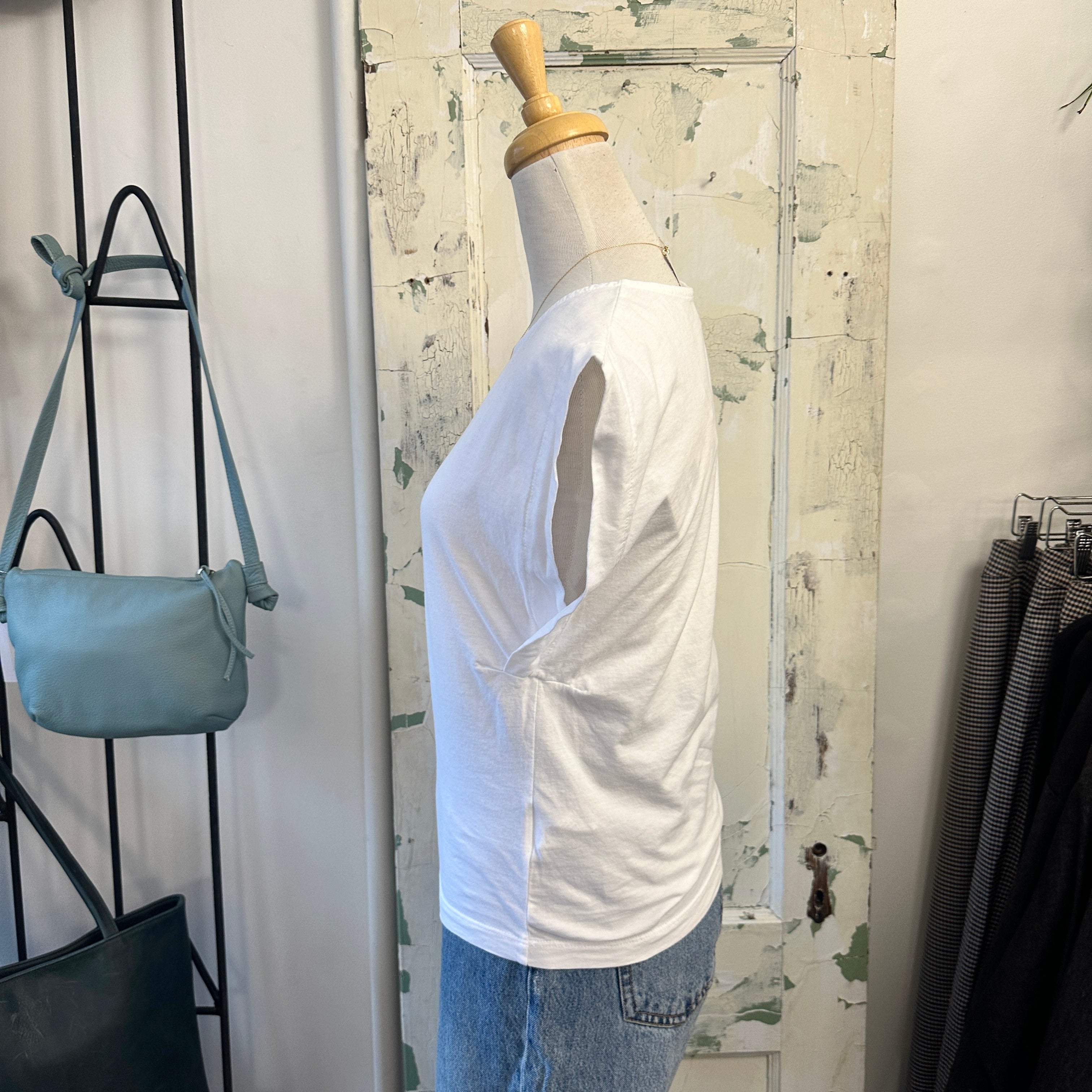Indi & Cold // White Cotton Tee Sleeveless