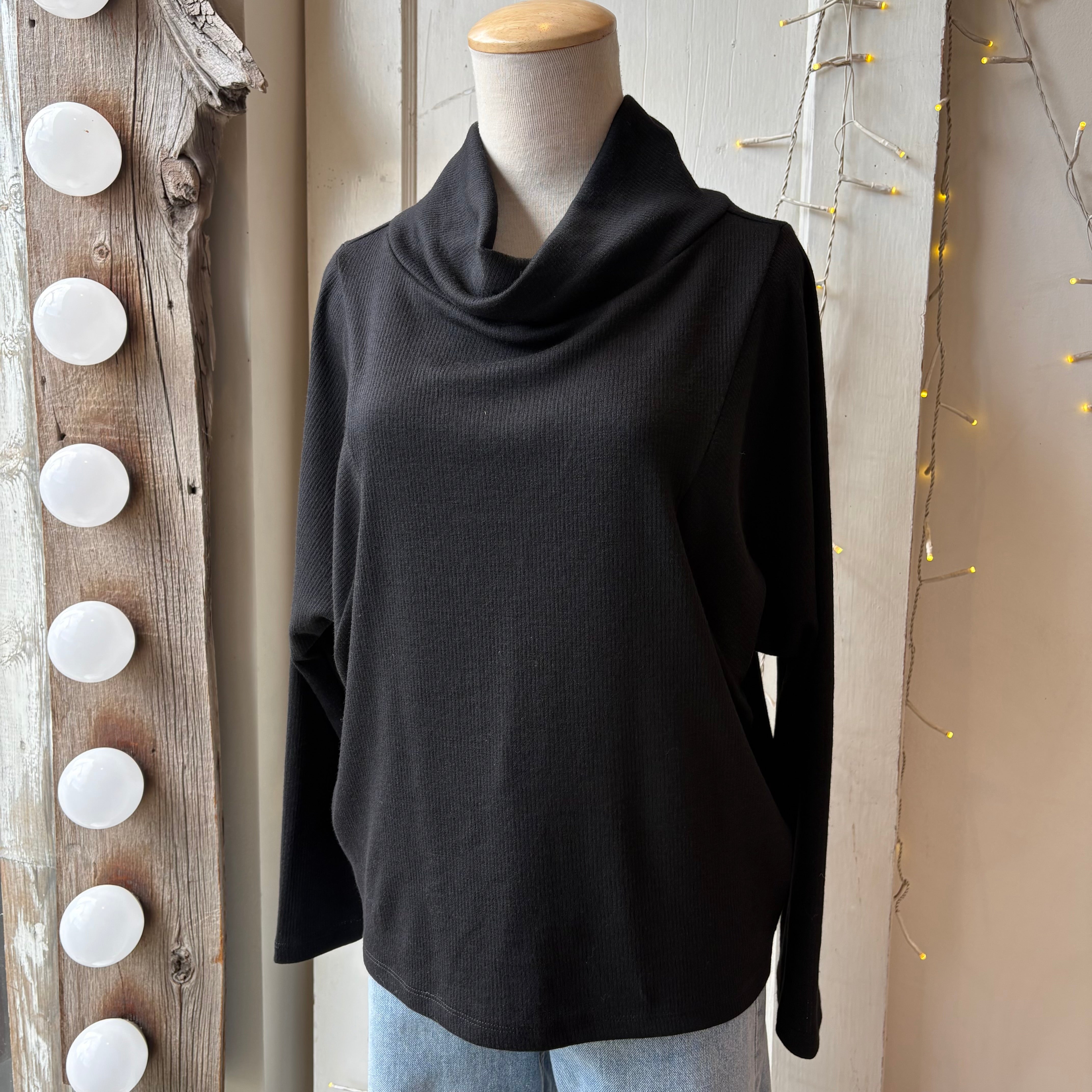 Cokluch // Reminder Sweater Black