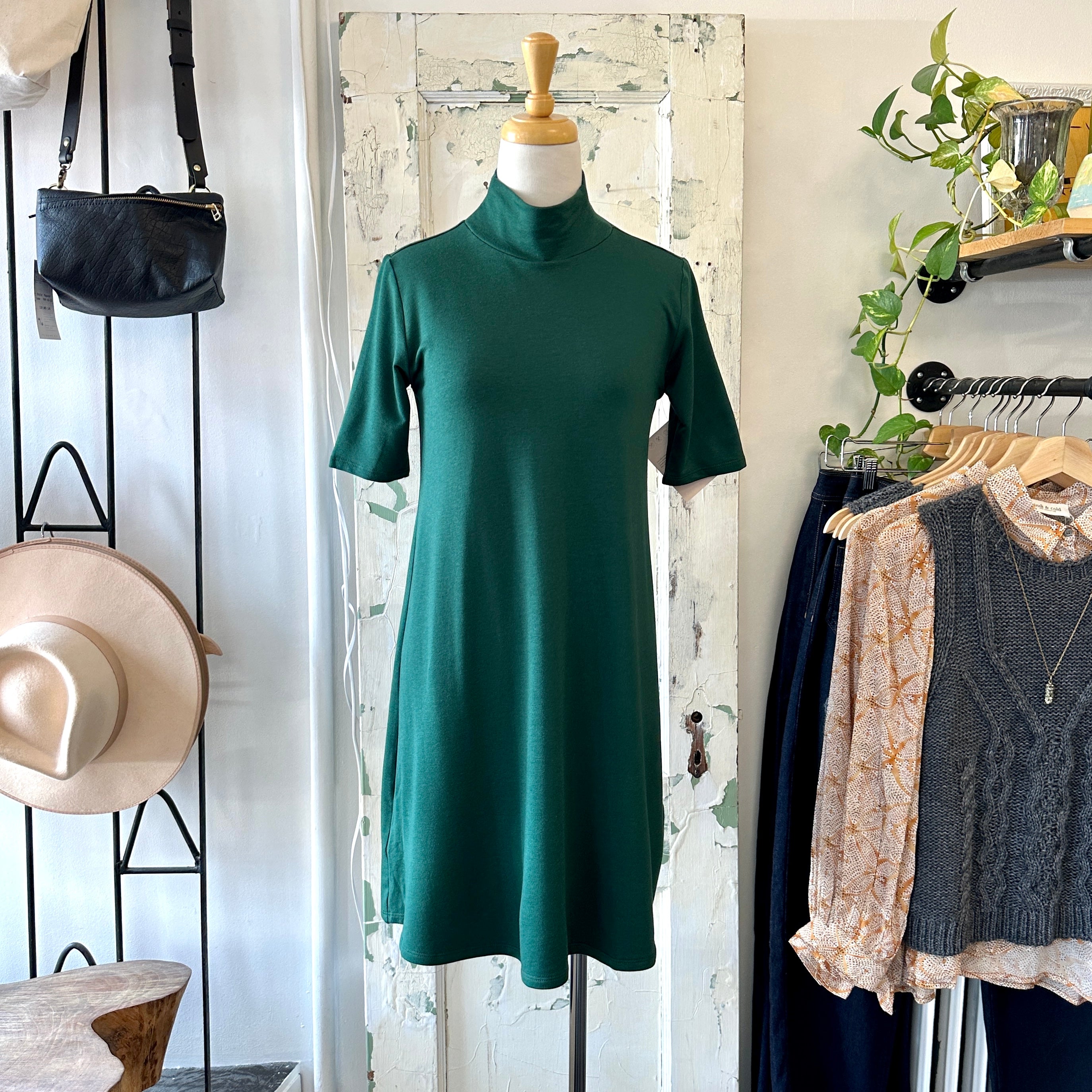 Meemoza // Sara Dress Forest Green