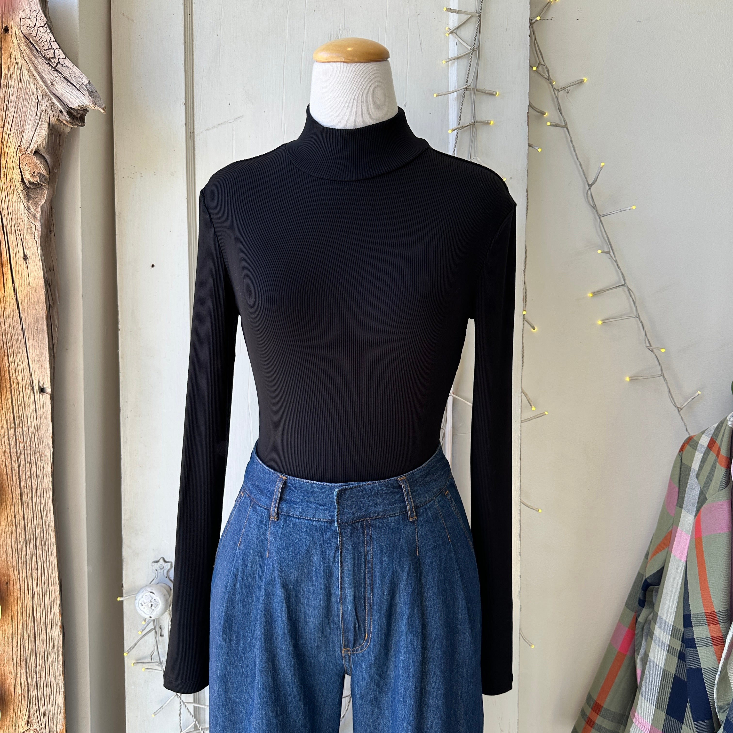 Gentle Fawn // Wren Turtleneck Black