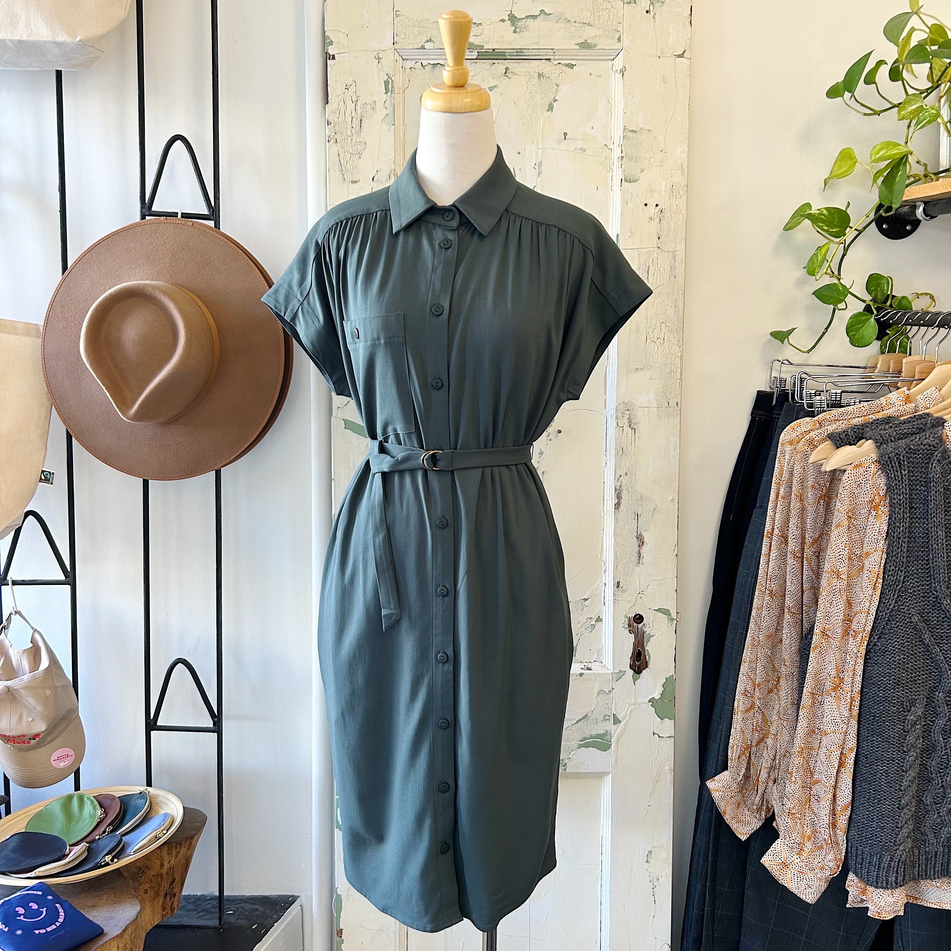 Cokluch // Olivia Dress Green