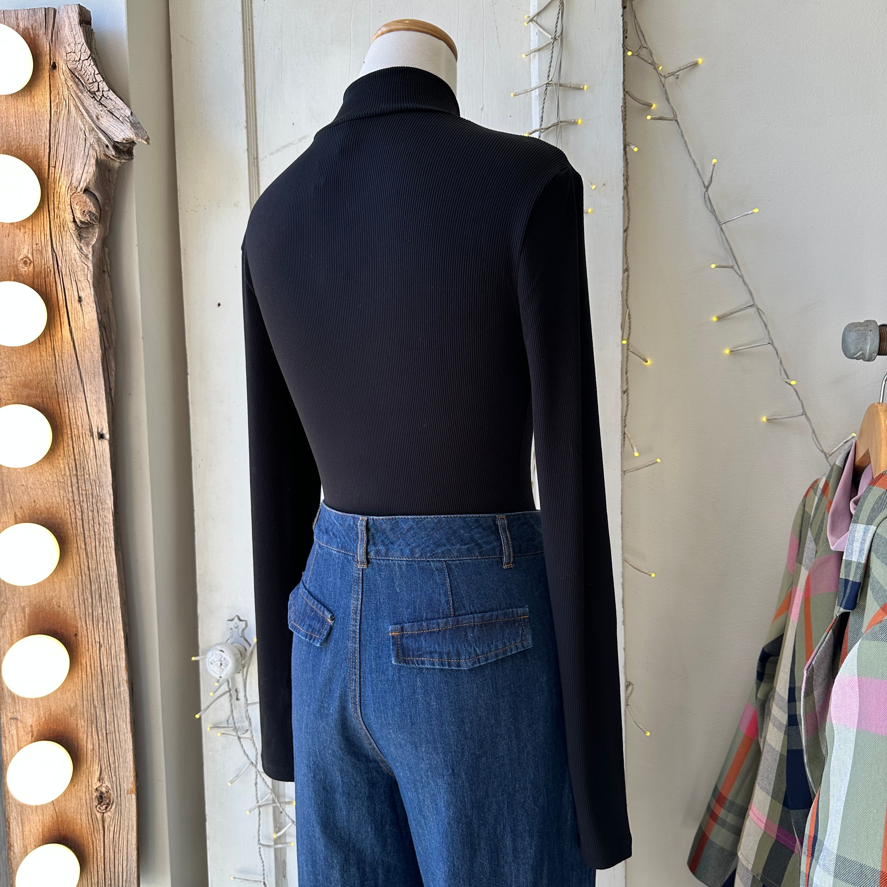 Gentle Fawn // Wren Turtleneck Black