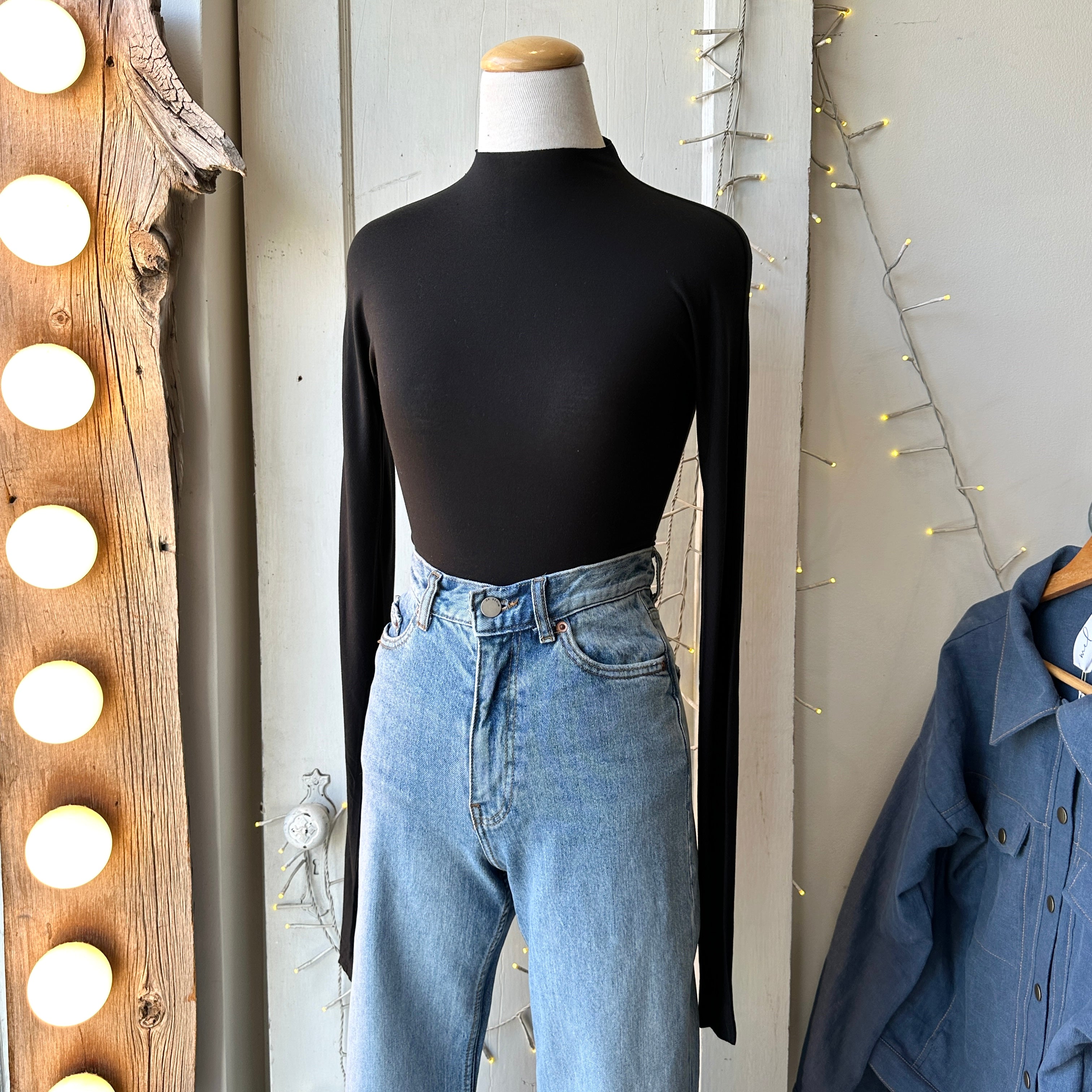 Dr. Denim // Aria Top Black