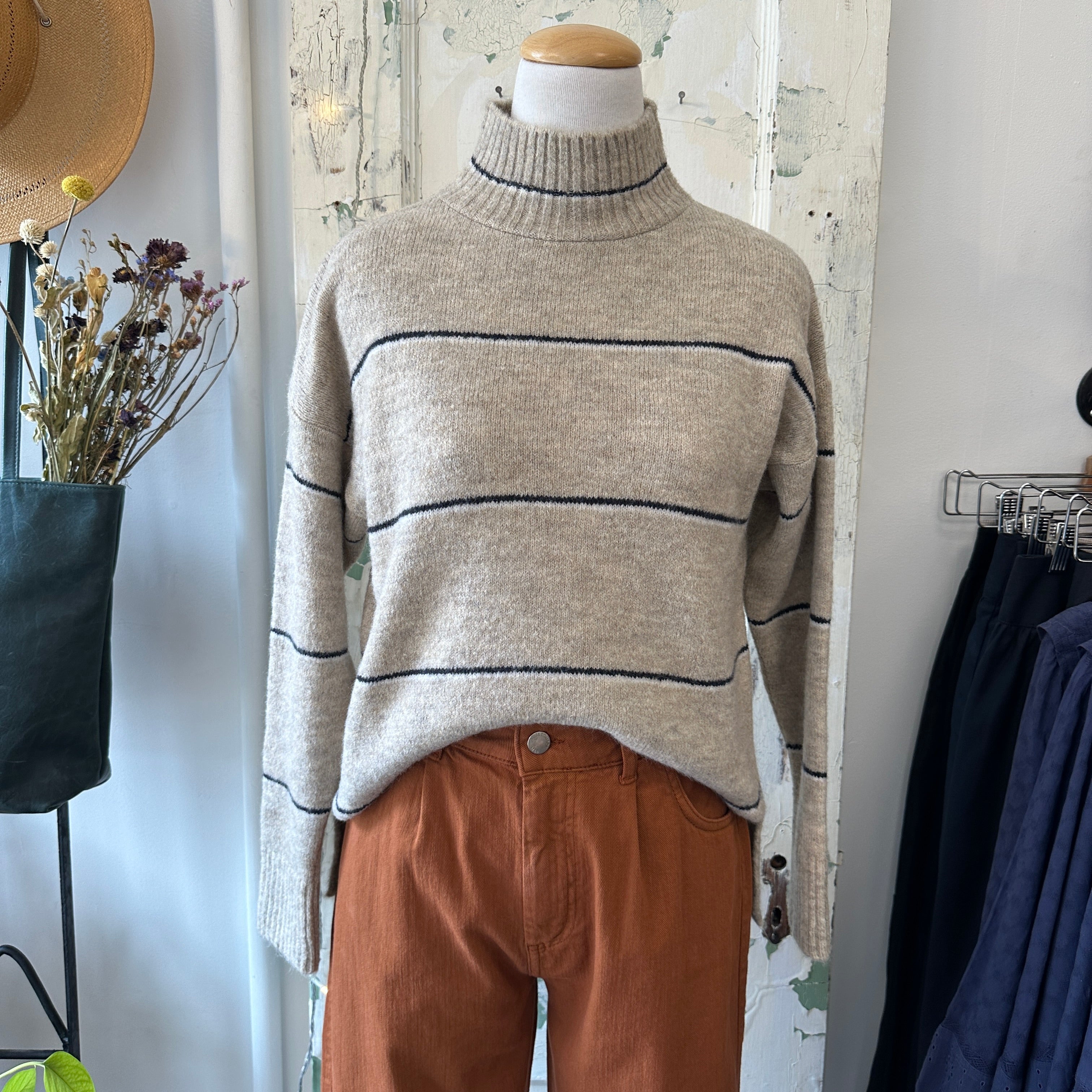 Mus and BomBon // Eume Sweater Stripe Beige