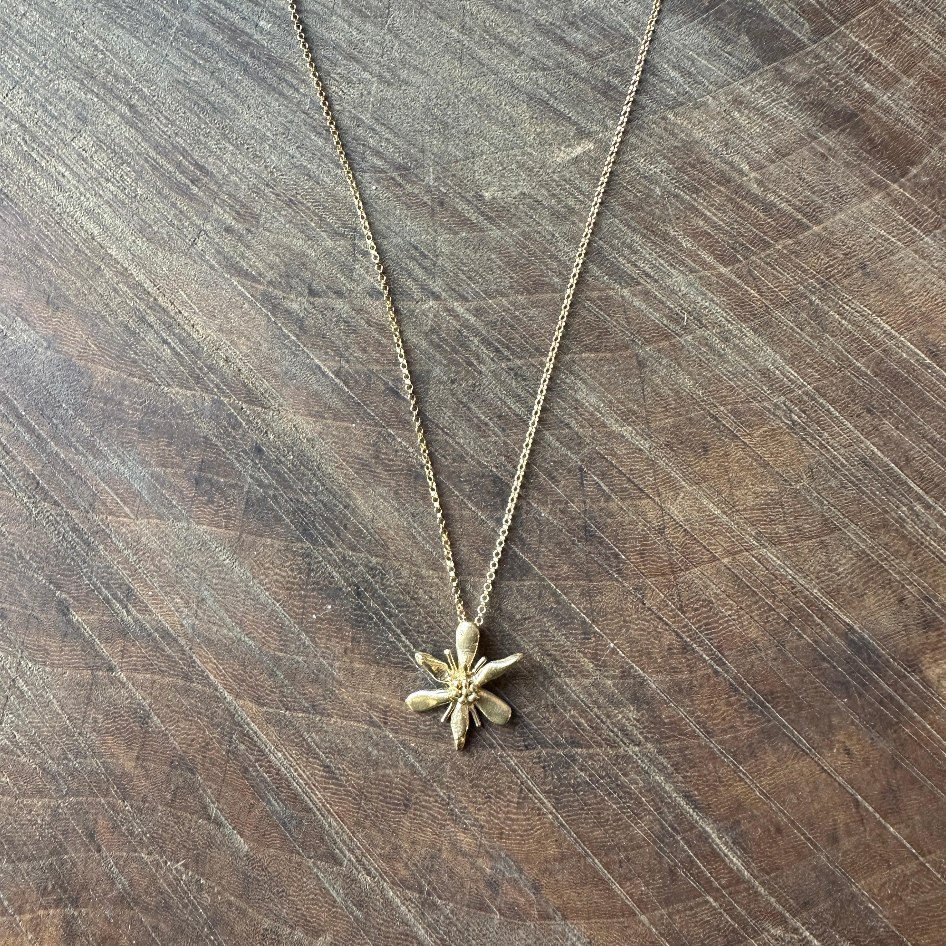 Hawkly // Flora Necklace Bronze