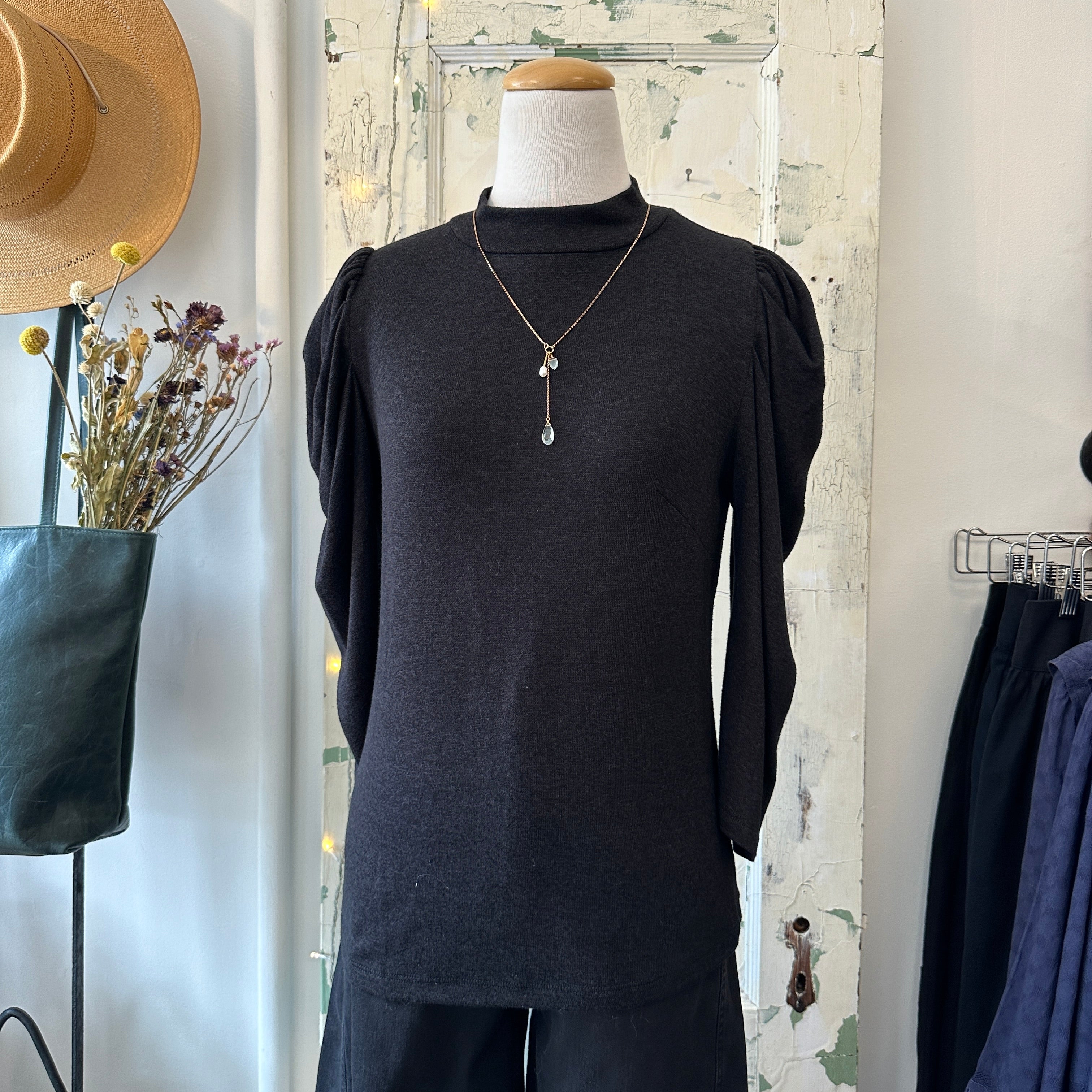 Cokluch // Nenuphar Top Noir Black