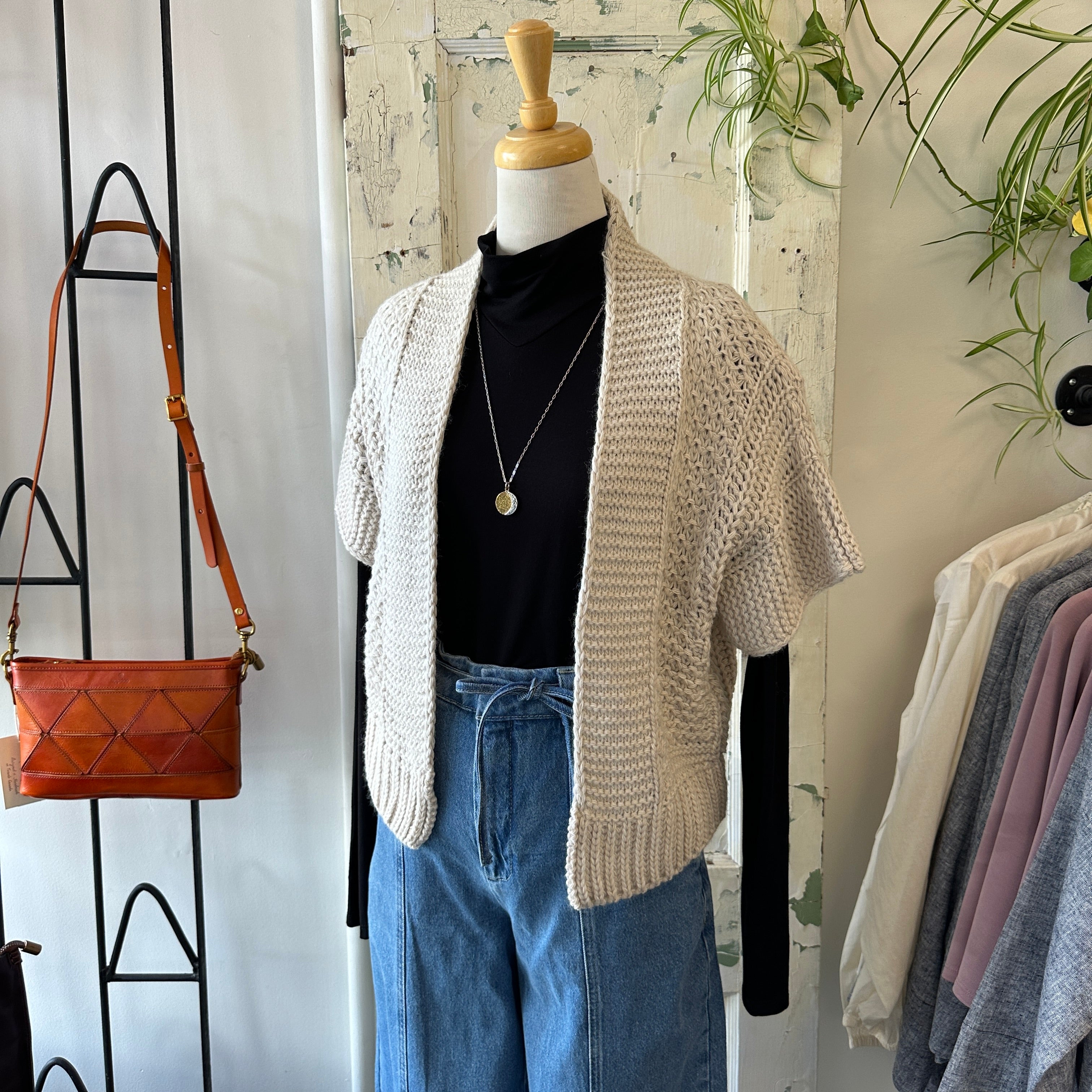 Marigold // Mimi Top Black