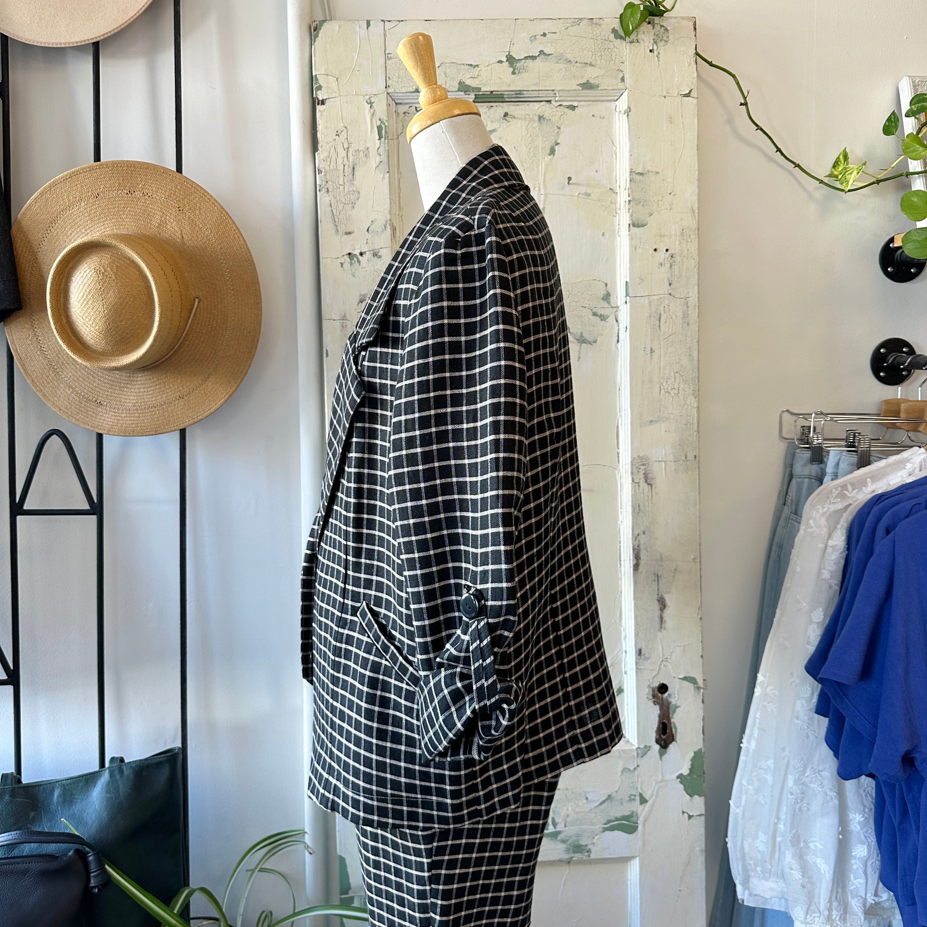 Cokluch // Jennifer Blazer Black Utopia