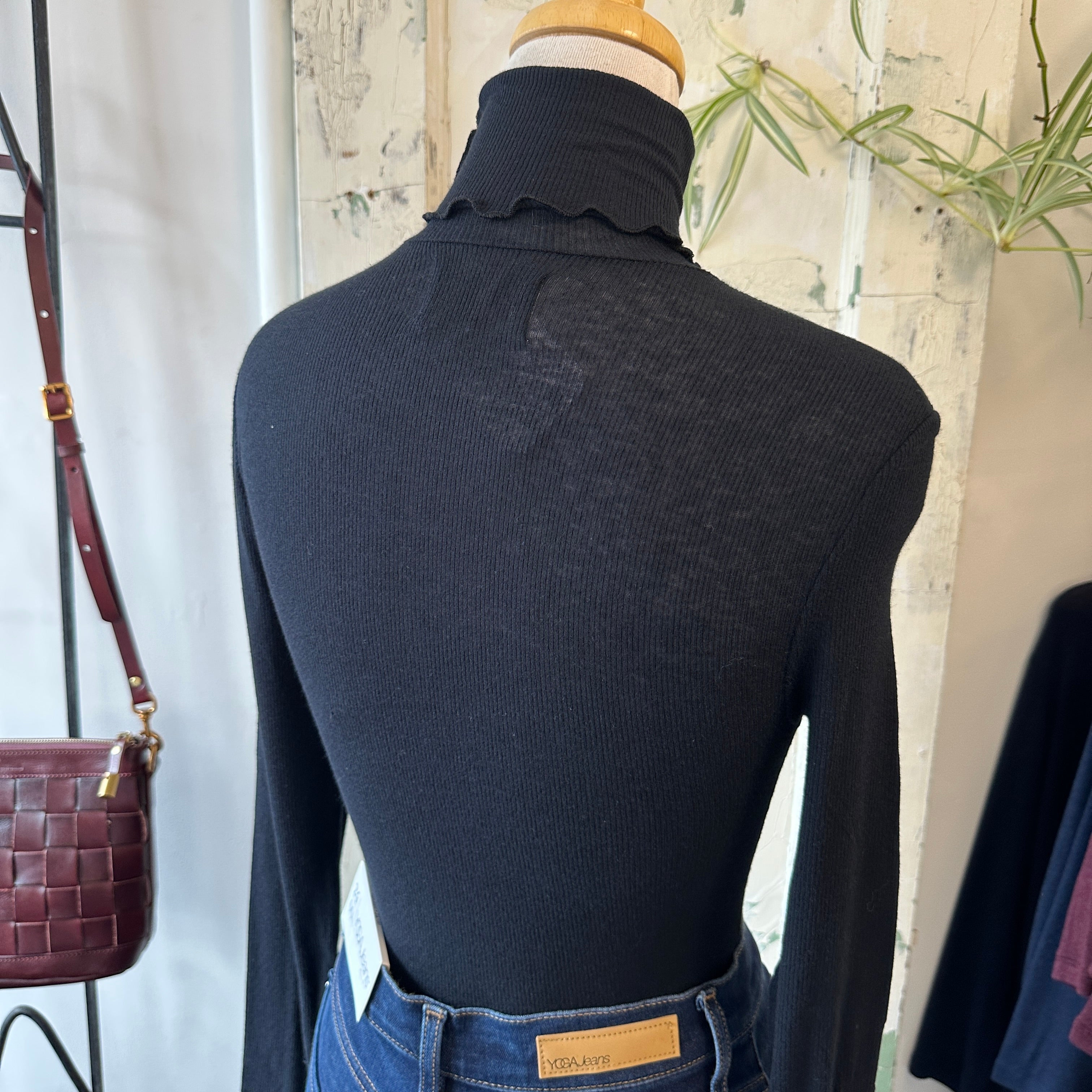 Des Petits Hauts // Flore Turtleneck