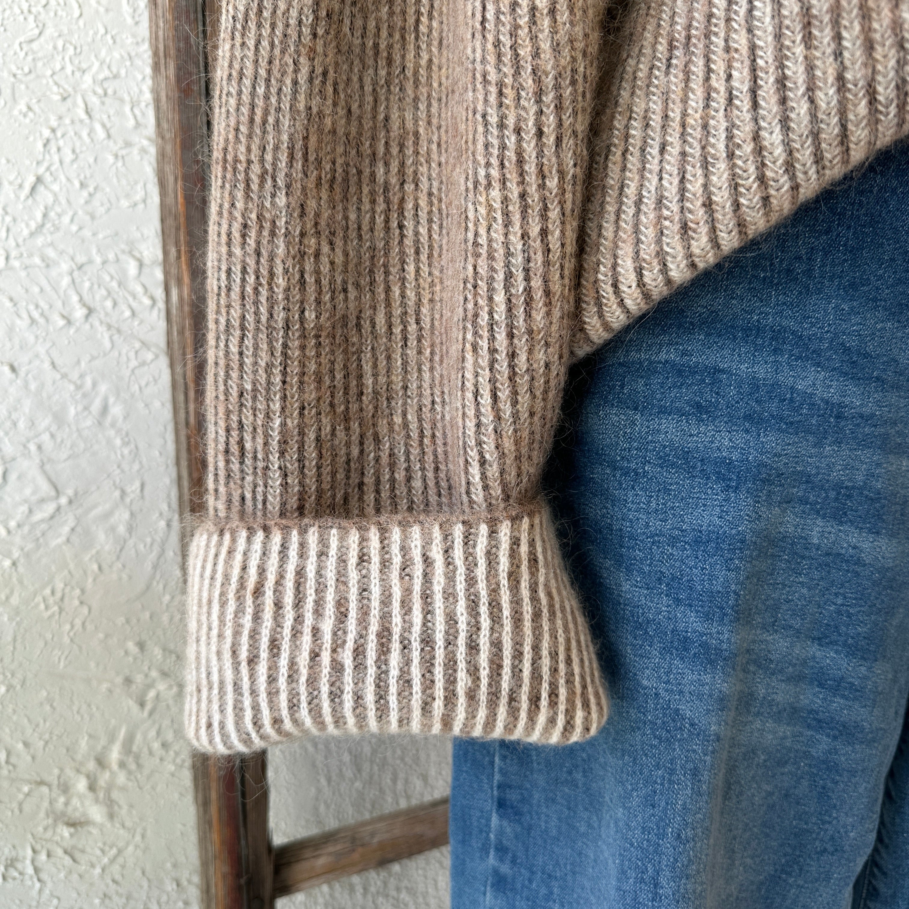 Minimum // Mercy Sweater Chinchilla