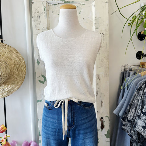Indi & Cold // White Embroidered Blouse