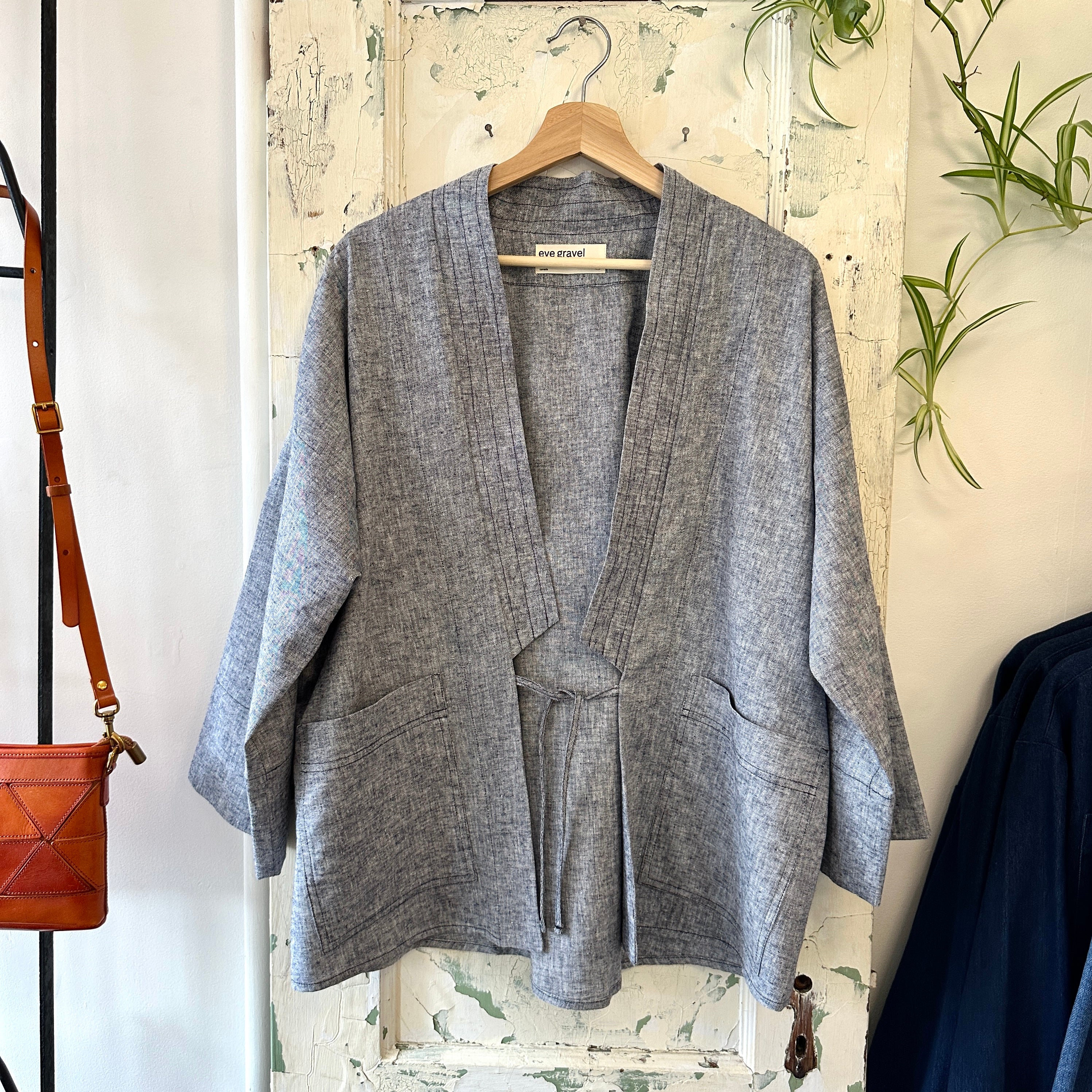 Eve Gravel // Vesta Shirt Jacket Grey Chambray