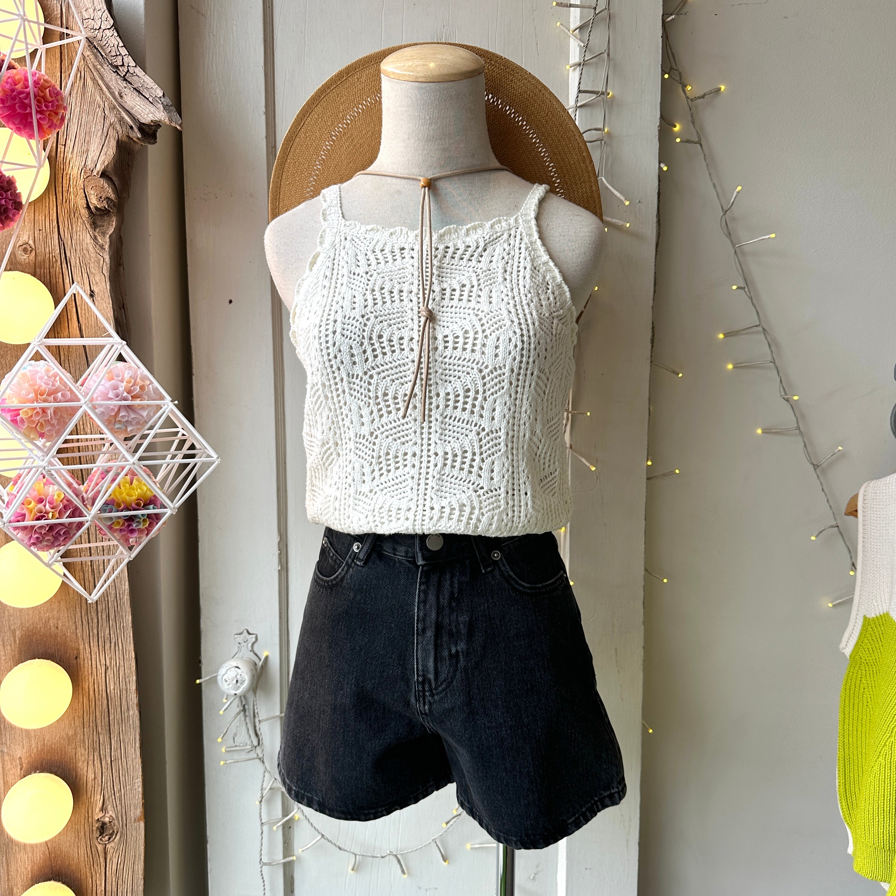 Dr. Denim // Nora Shorts Retro Black