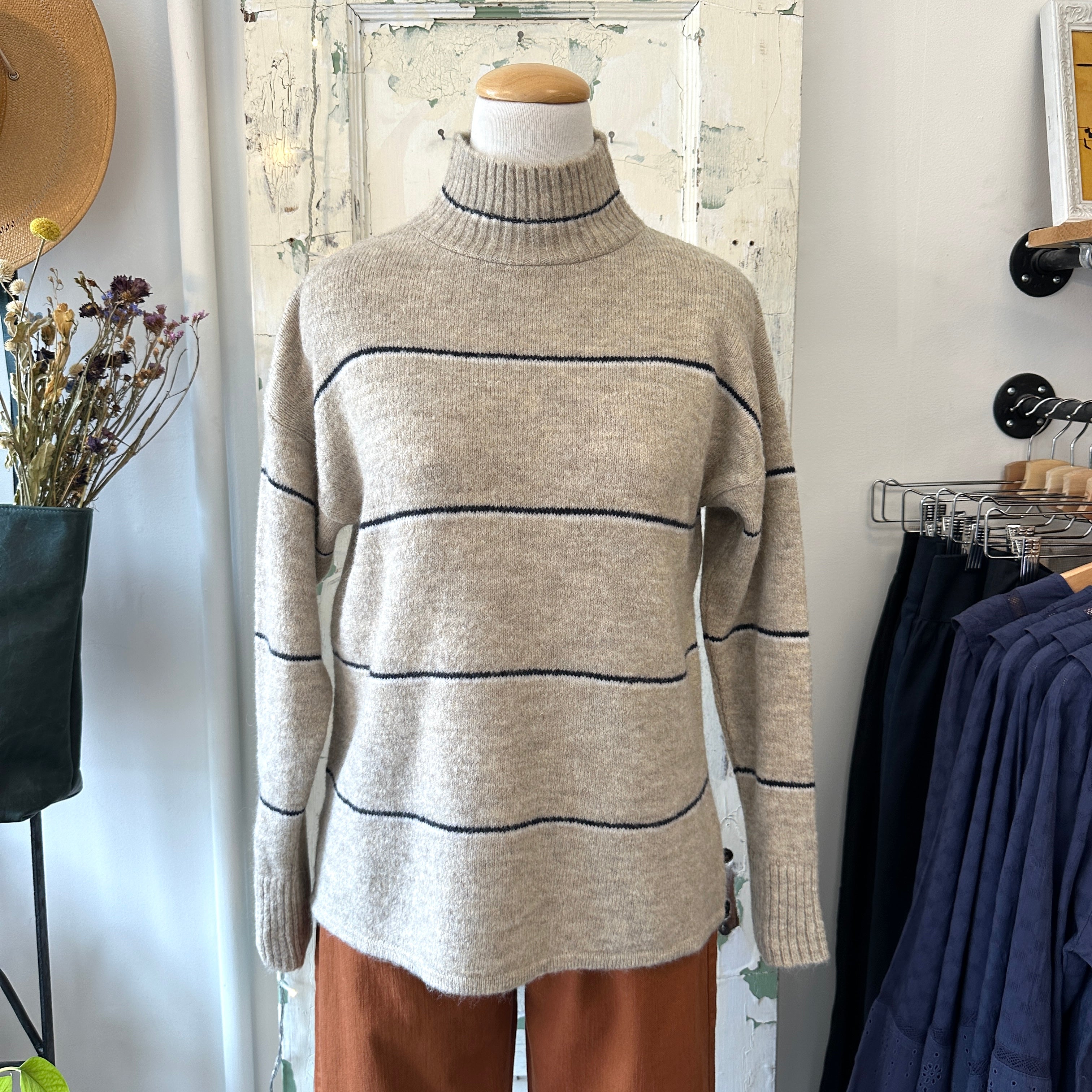 Mus and BomBon // Eume Sweater Stripe Beige