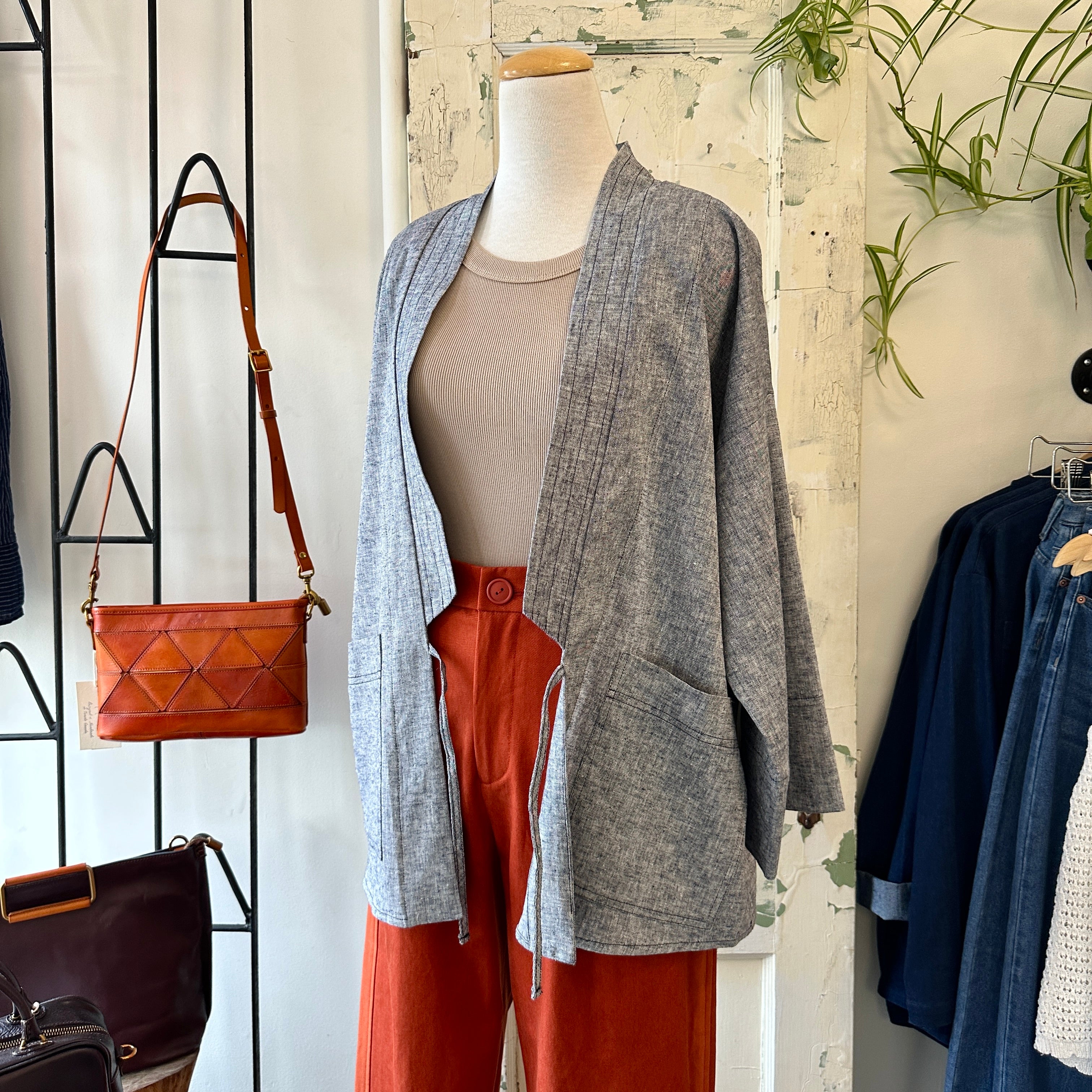 Eve Gravel // Vesta Shirt Jacket Grey Chambray