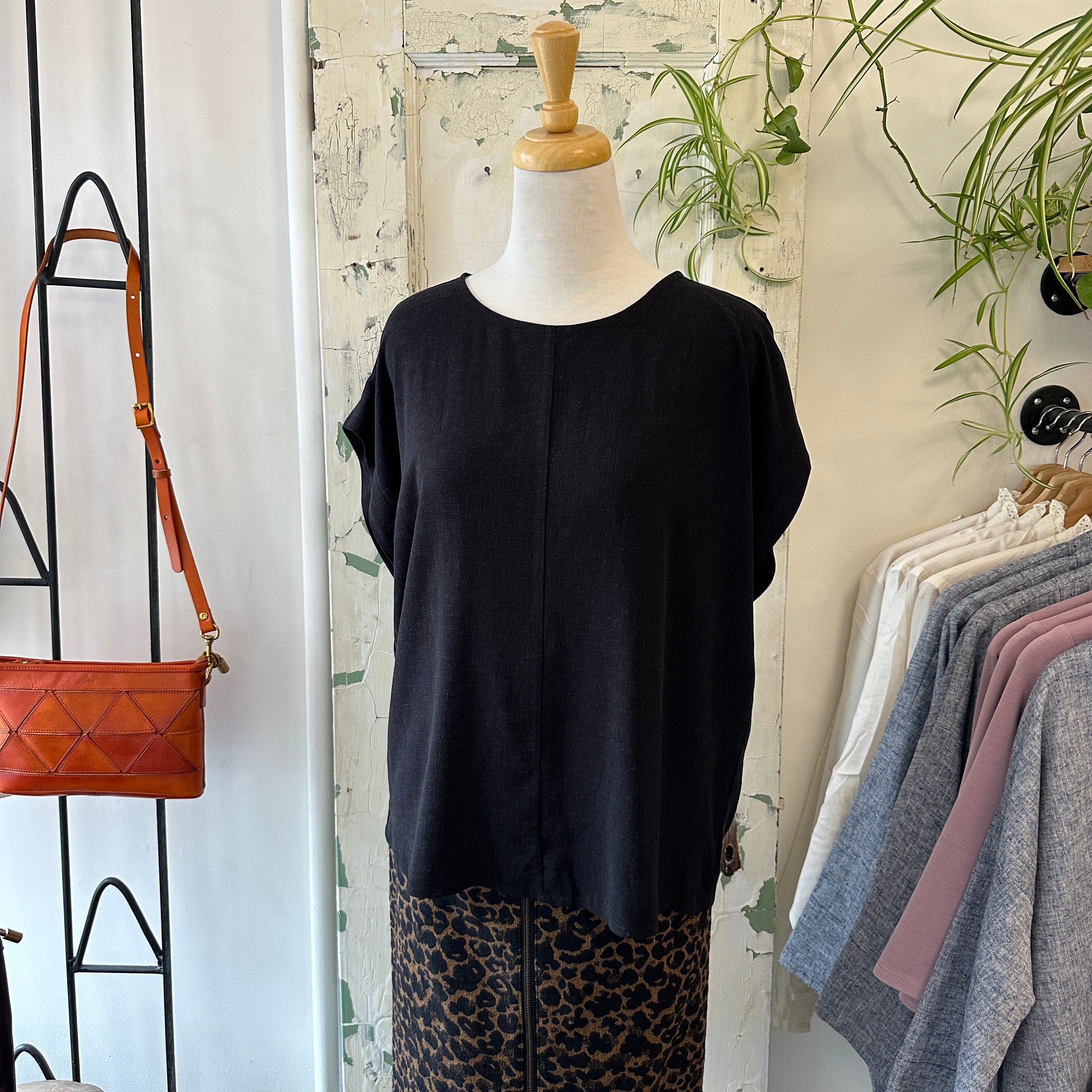 Cokluch // Silence Top Black