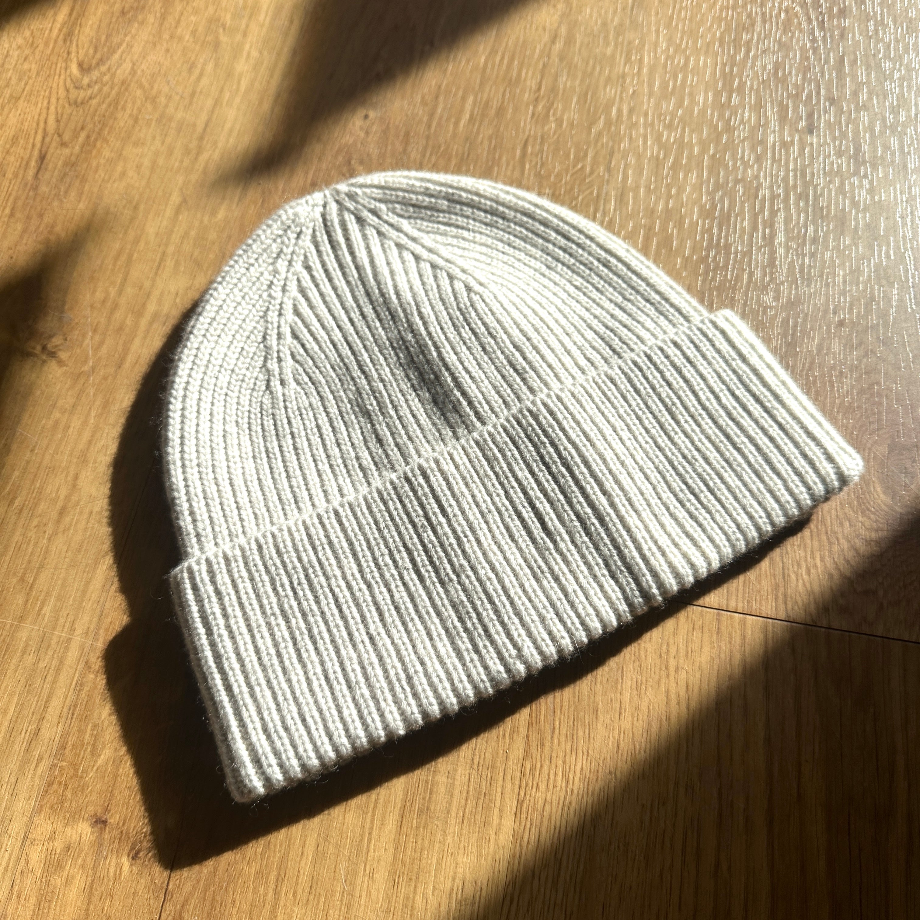 Naïf // Matty Beanie White Grey