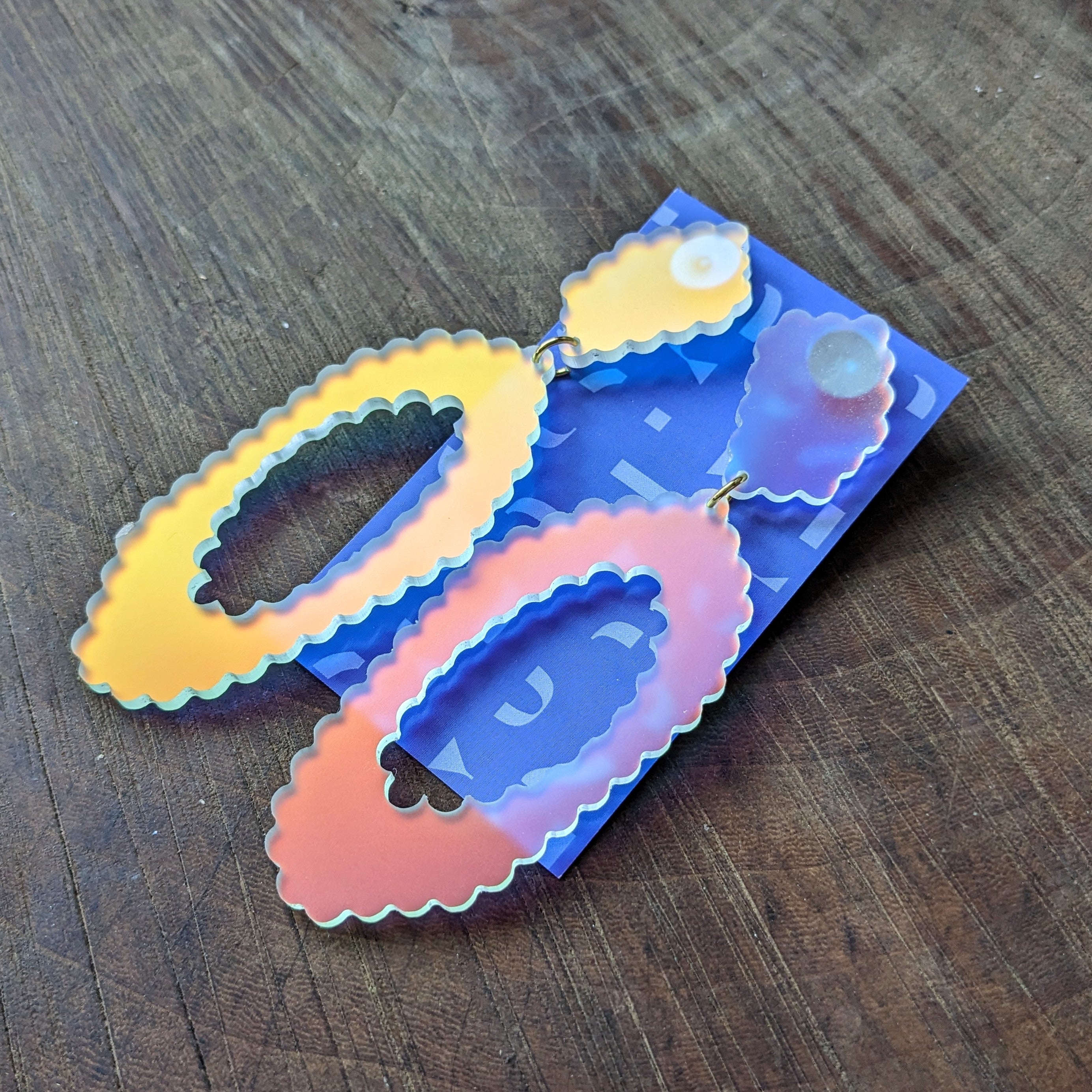 dconstruct // Ecoresin Scallop Earrings Large Oval Solar