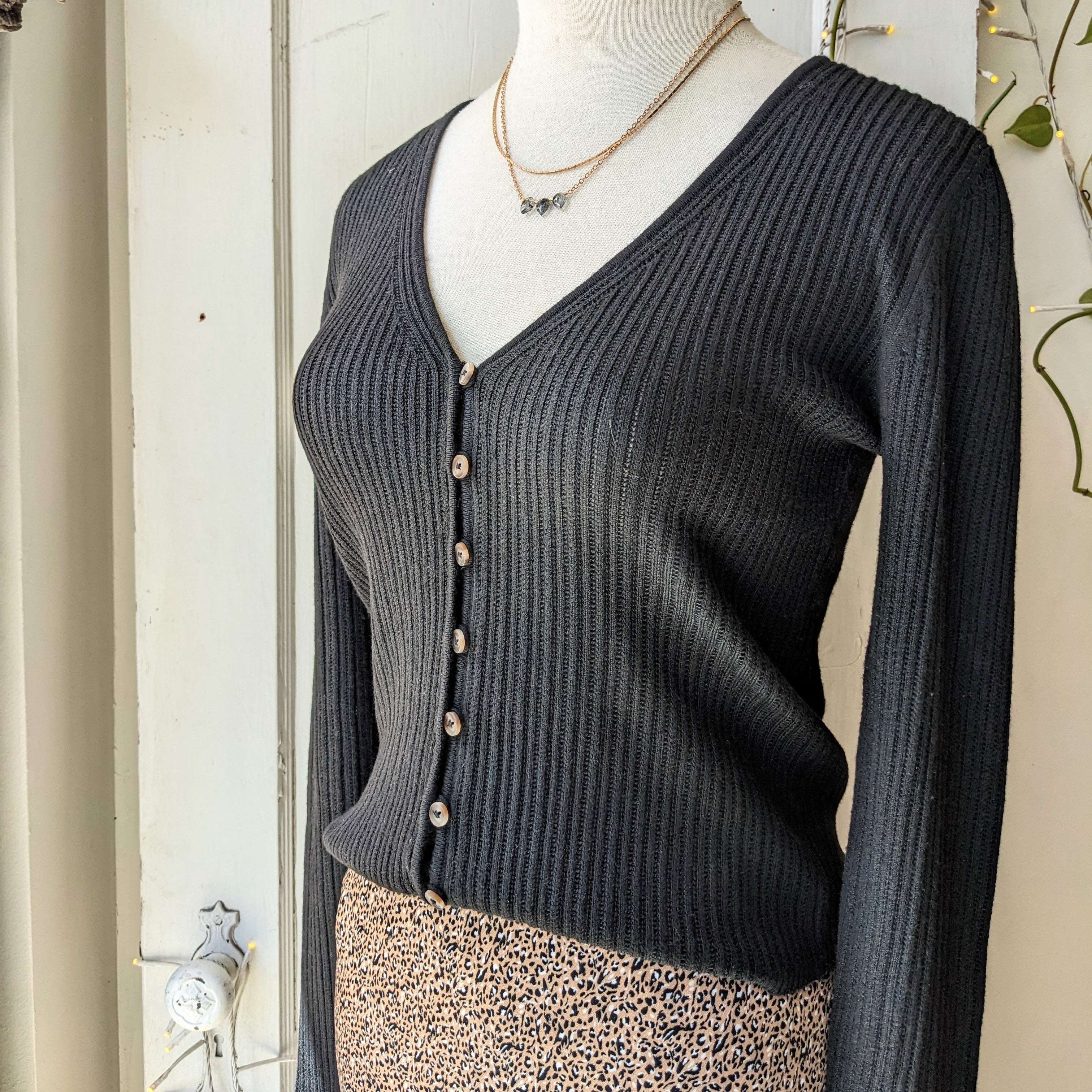 Gentle Fawn // Lyon Pullover Black