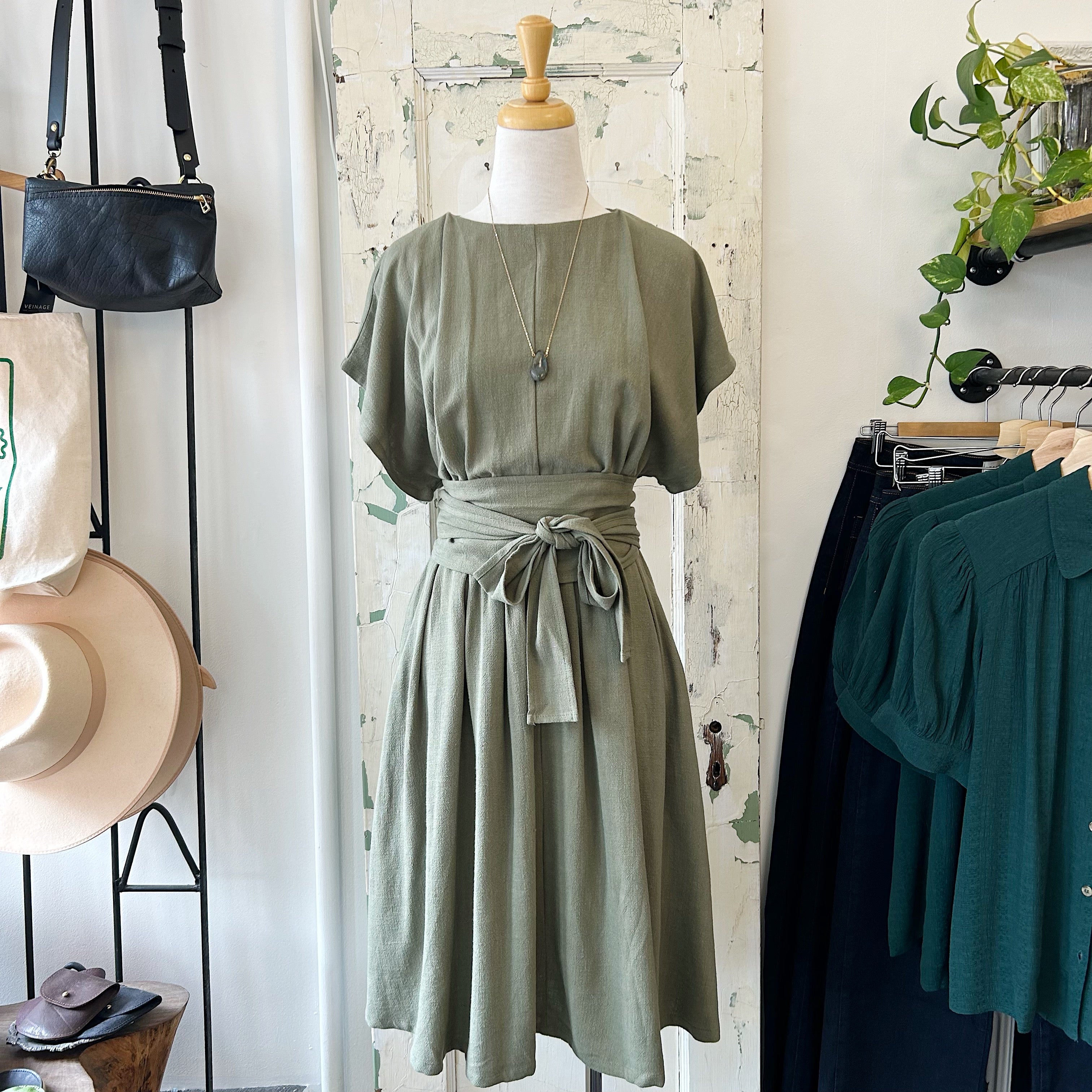 Melow // Hanjana Dress Sage