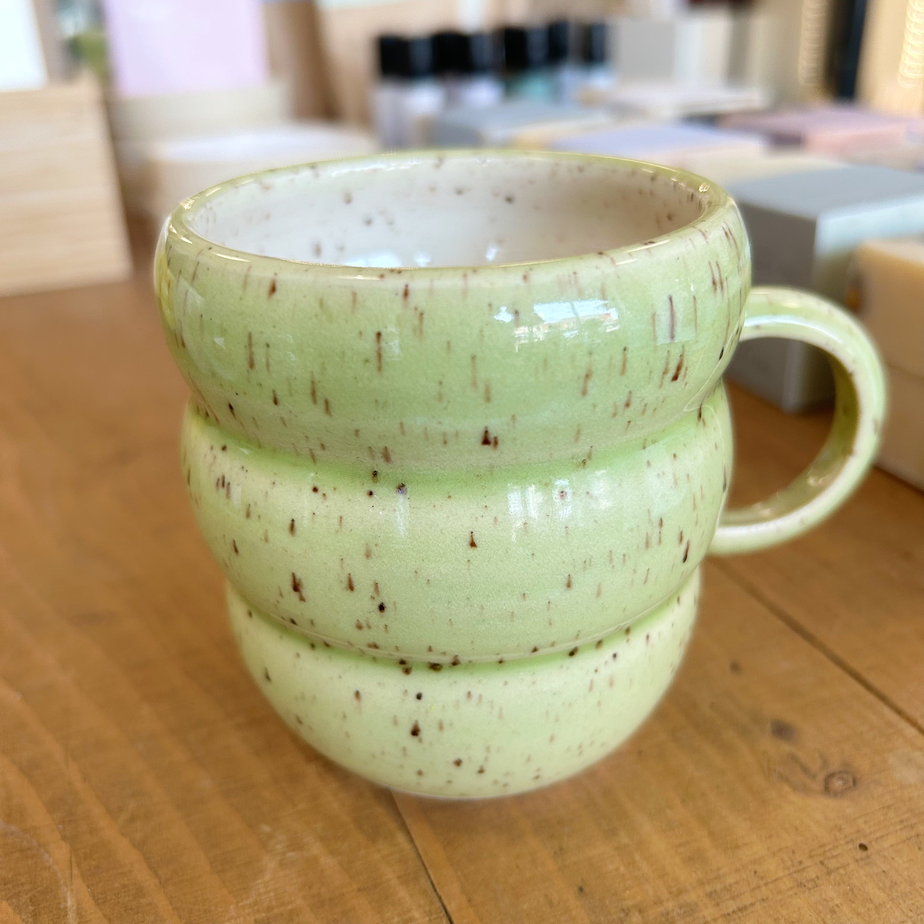 Valentina Guevera Ceramics // Bubble Mug Green