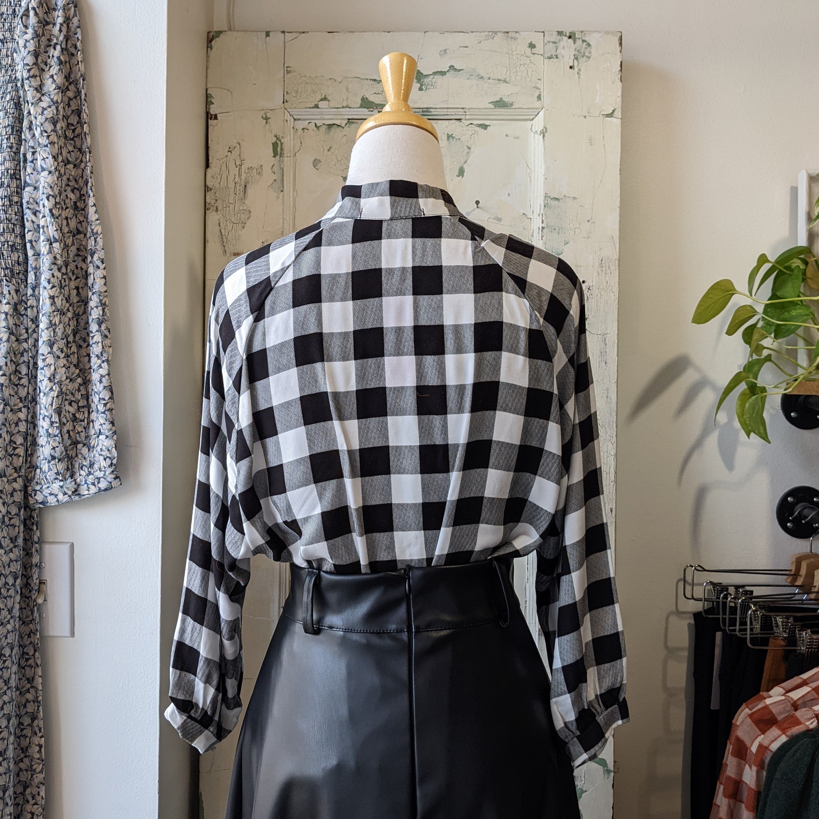 Allison Wonderland // Edith Blouse Check