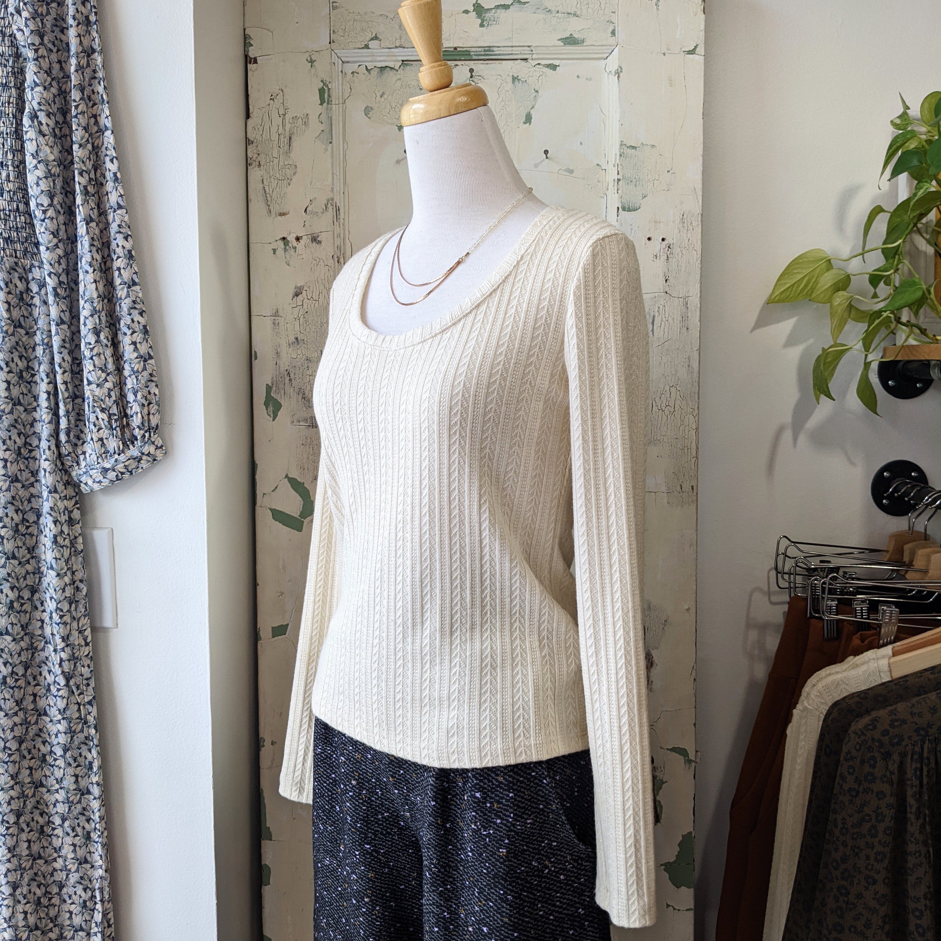 Annie 50 // London Sweater Vanilla LAST SIZE L