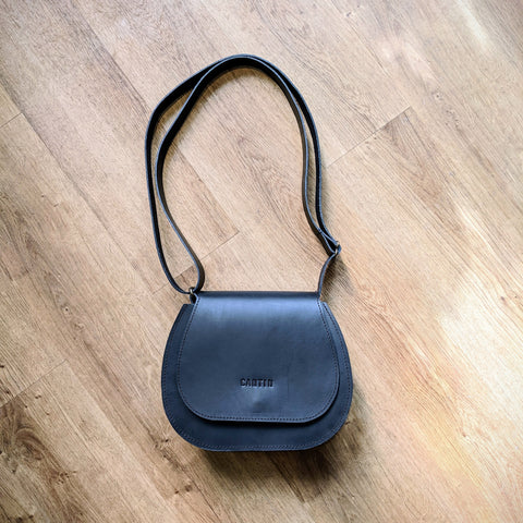 Uppdoo // Venture Convertible Backpack Black