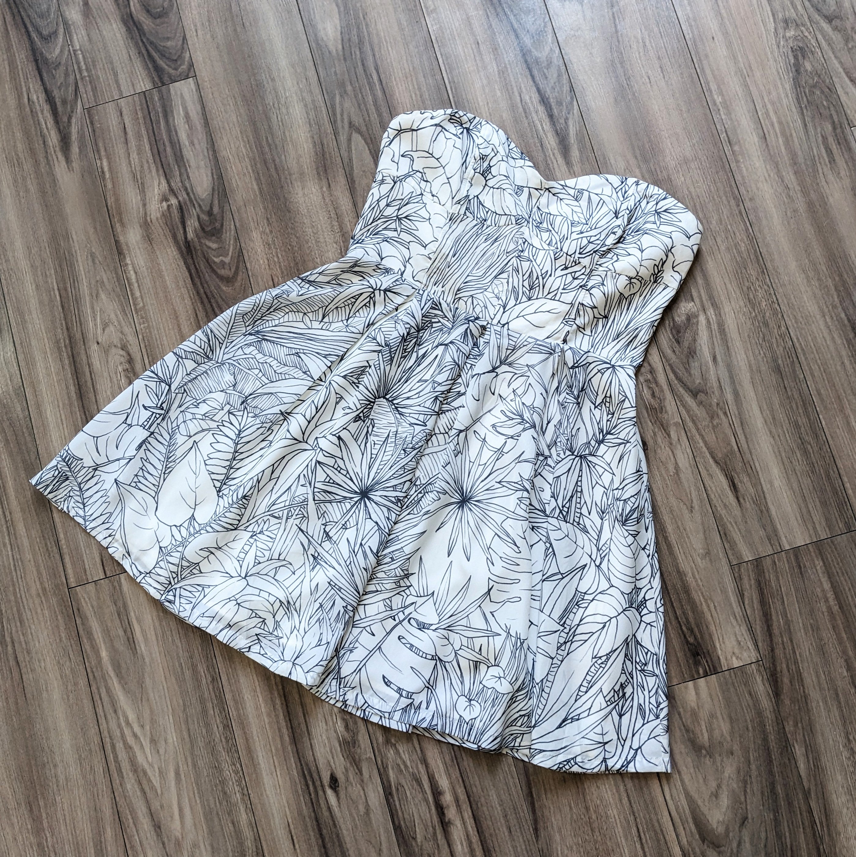 Pink Martini // Dina Dress White L