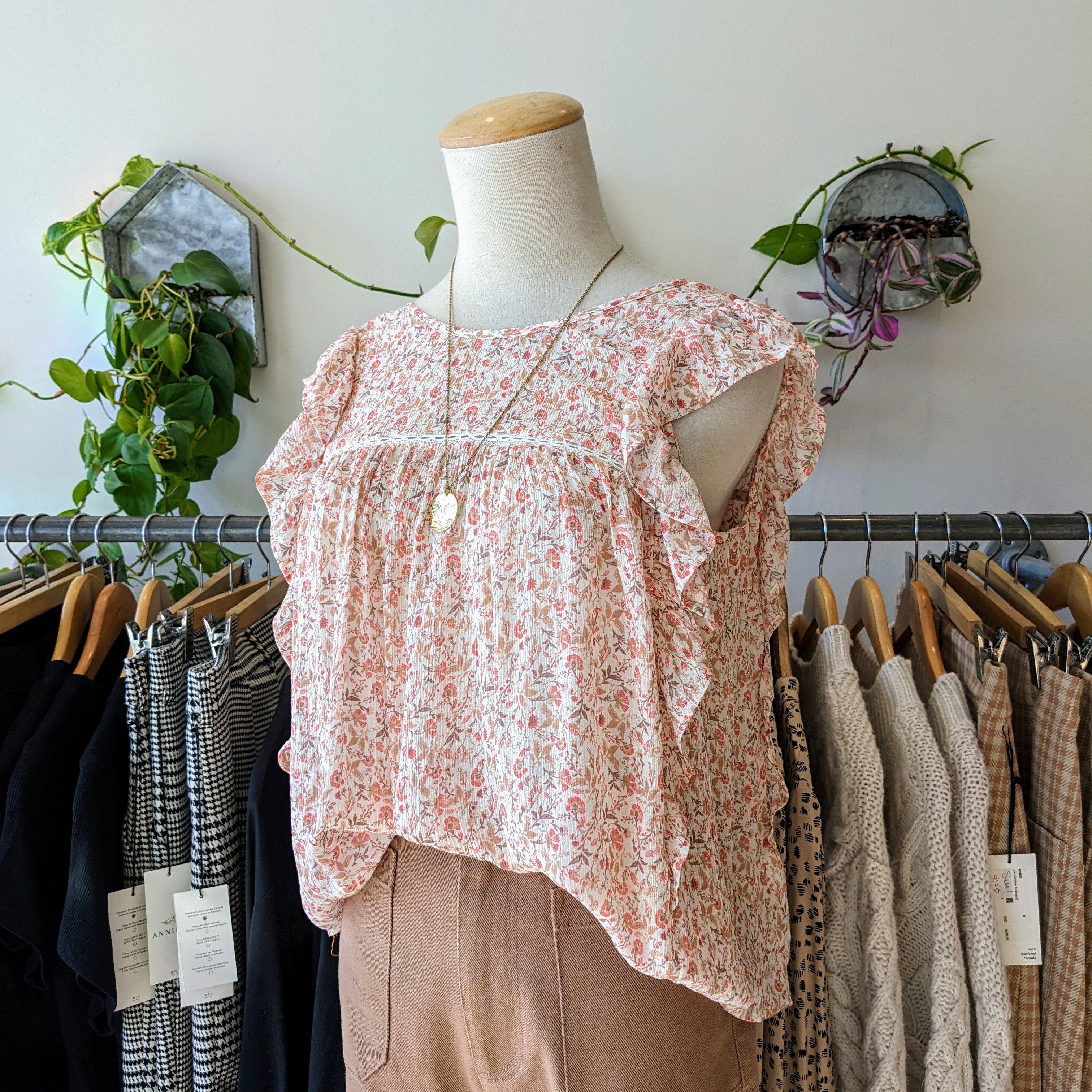 Gentle Fawn // Leona Top Apricot Ditsy