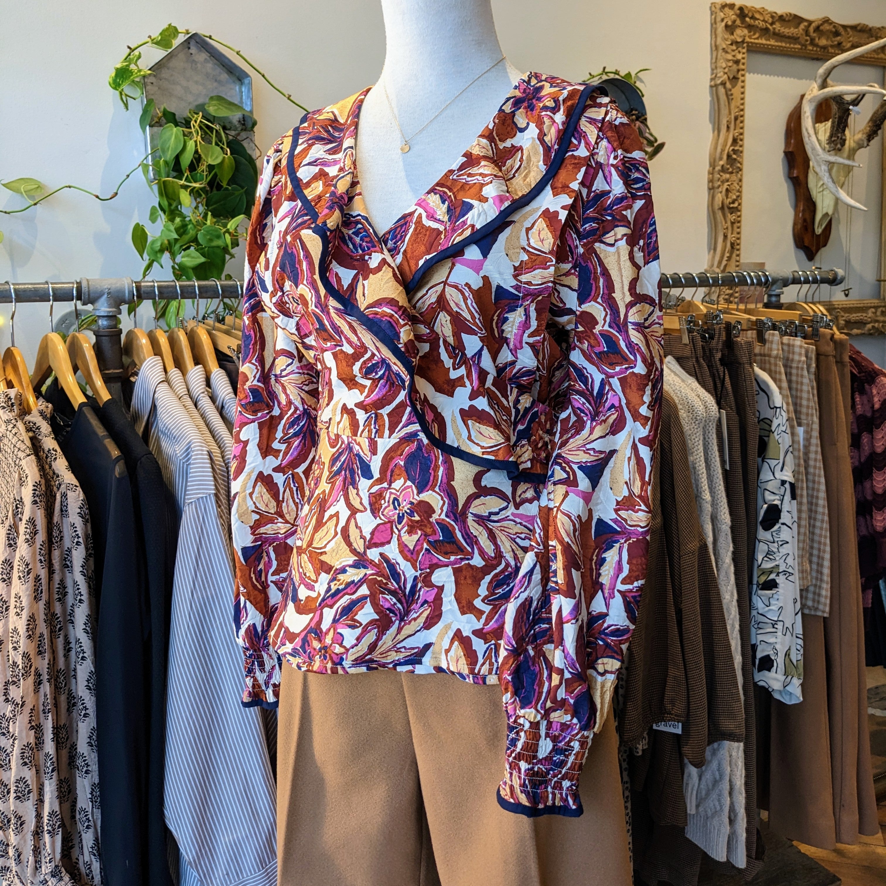Atelier Reve // Nelson Flutter Wrap Top