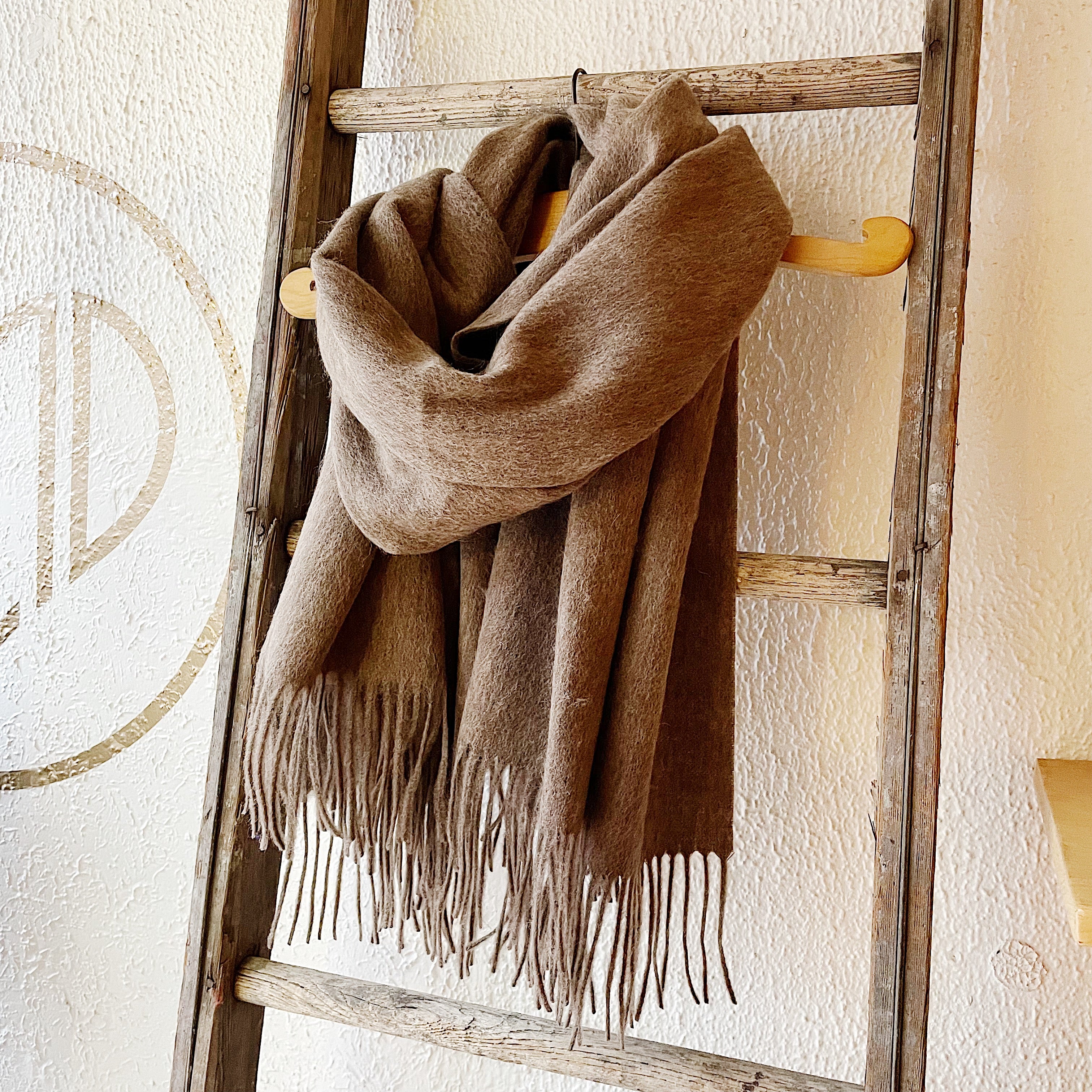 Naïf // Wes Scarf Warm Grey