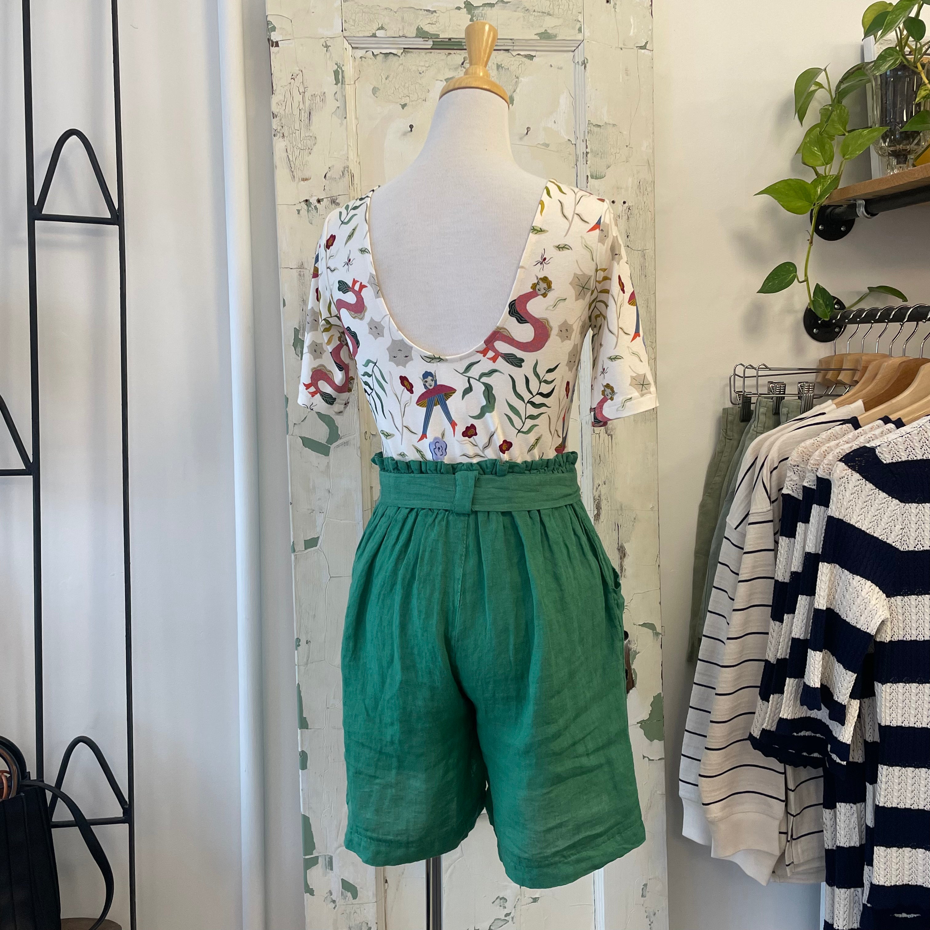 Astrid // Hampton Short Emerald