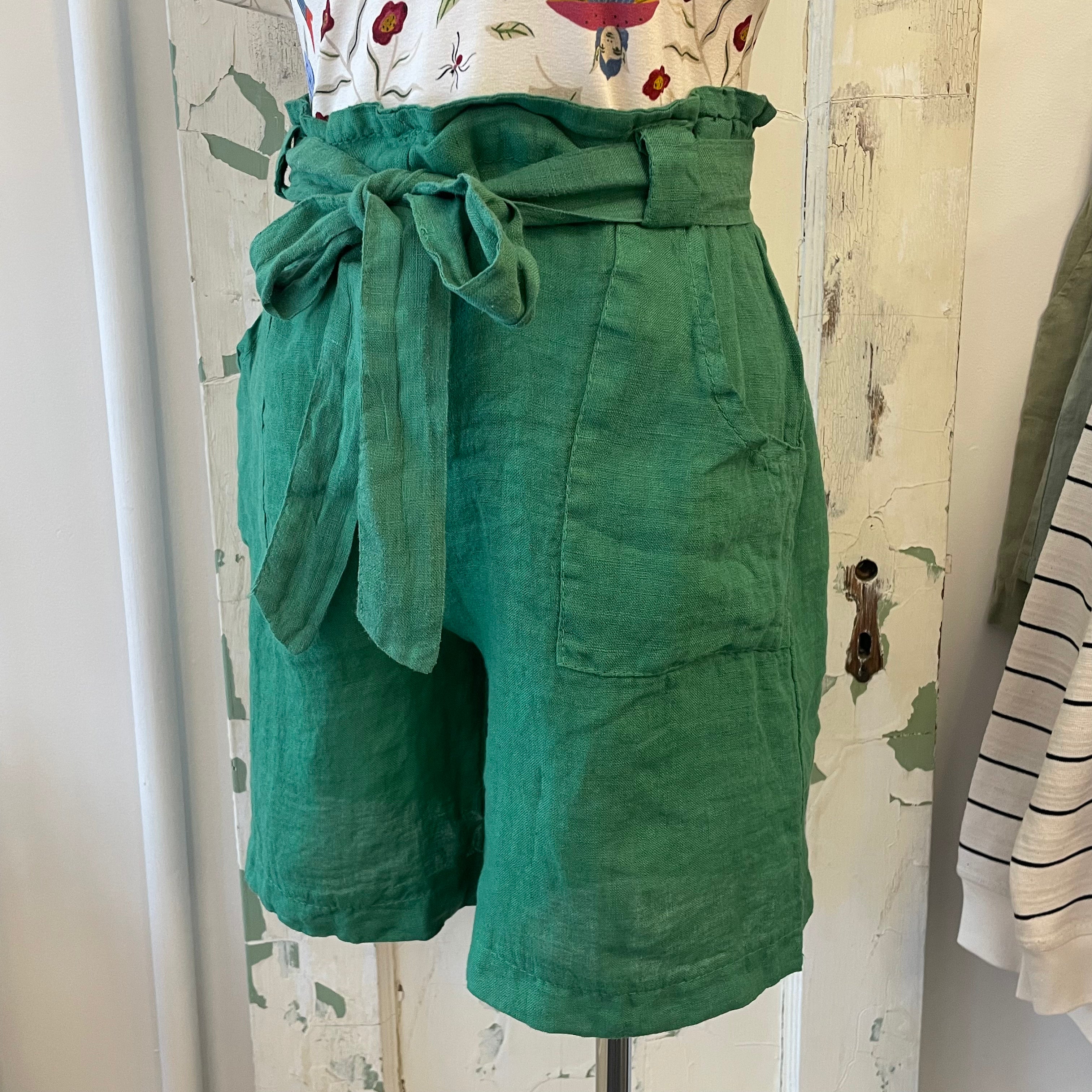 Astrid // Hampton Short Emerald